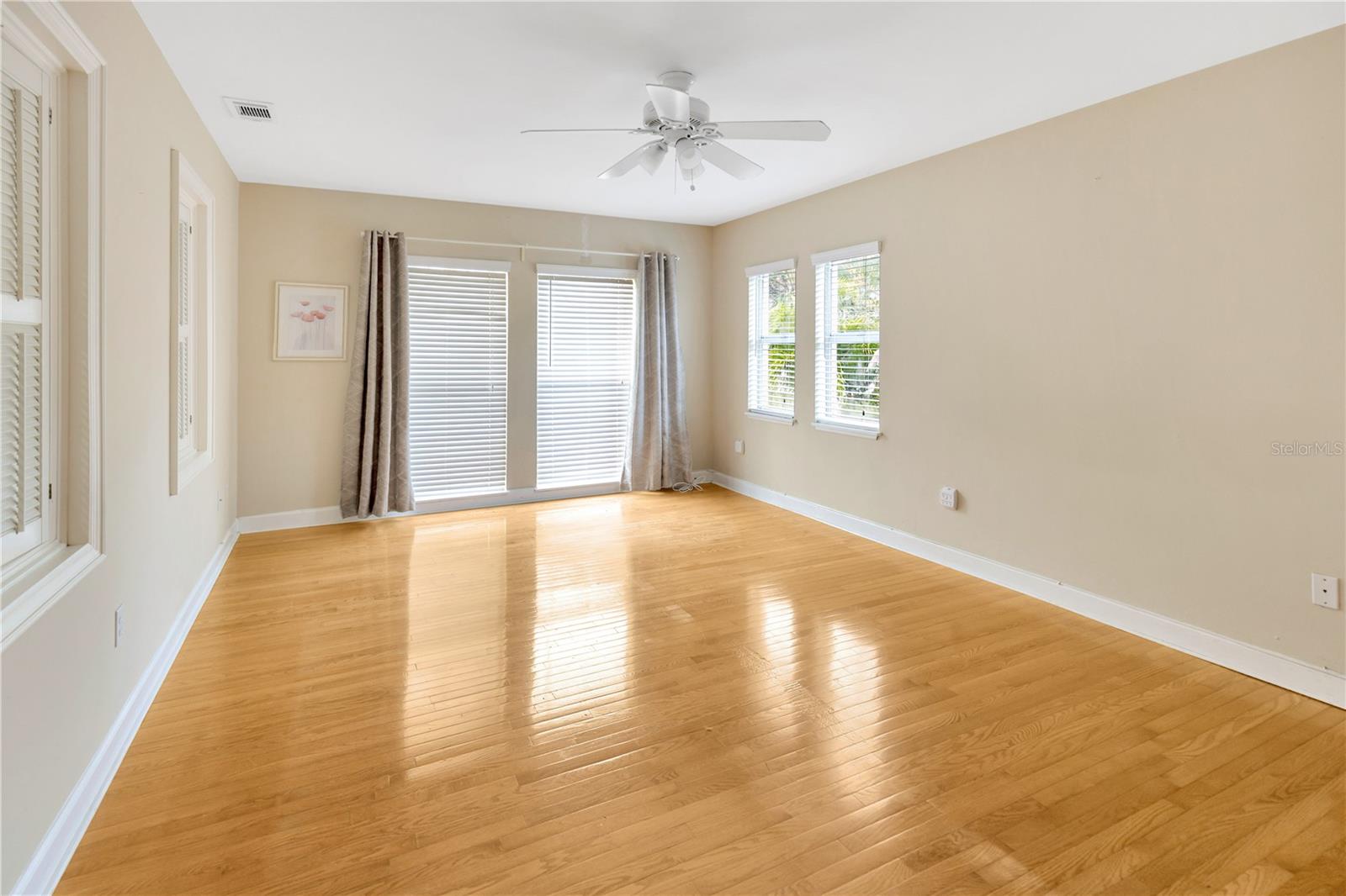 4845 W SUNSET BLVD, TAMPA, FL, 33629