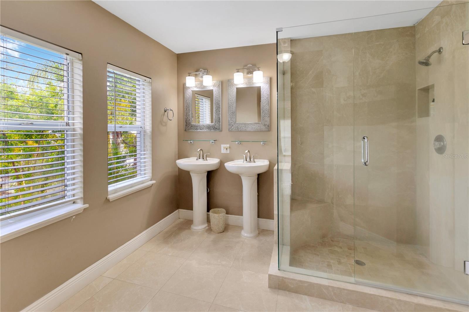 4845 W SUNSET BLVD, TAMPA, FL, 33629