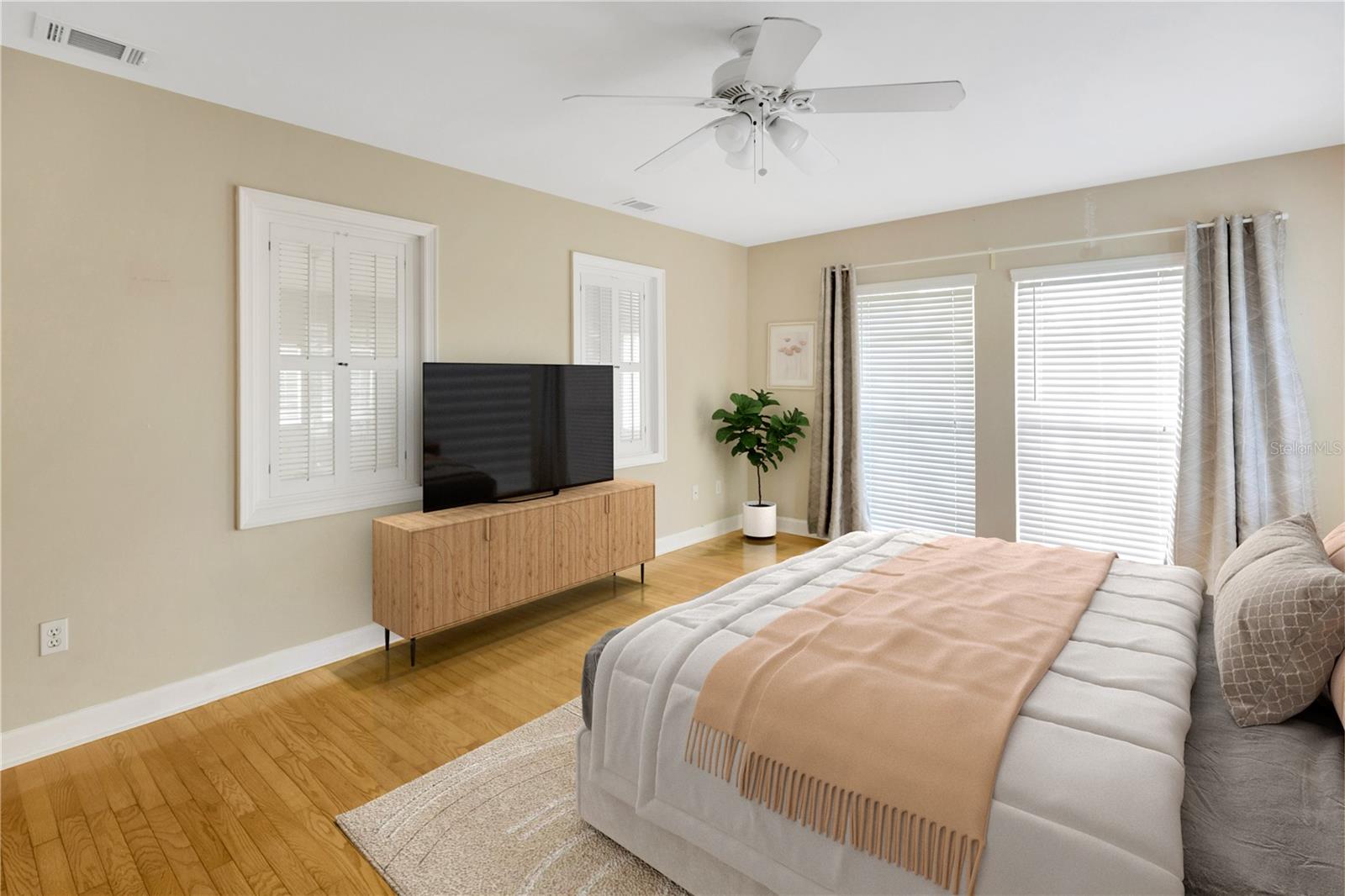 4845 W SUNSET BLVD, TAMPA, FL, 33629