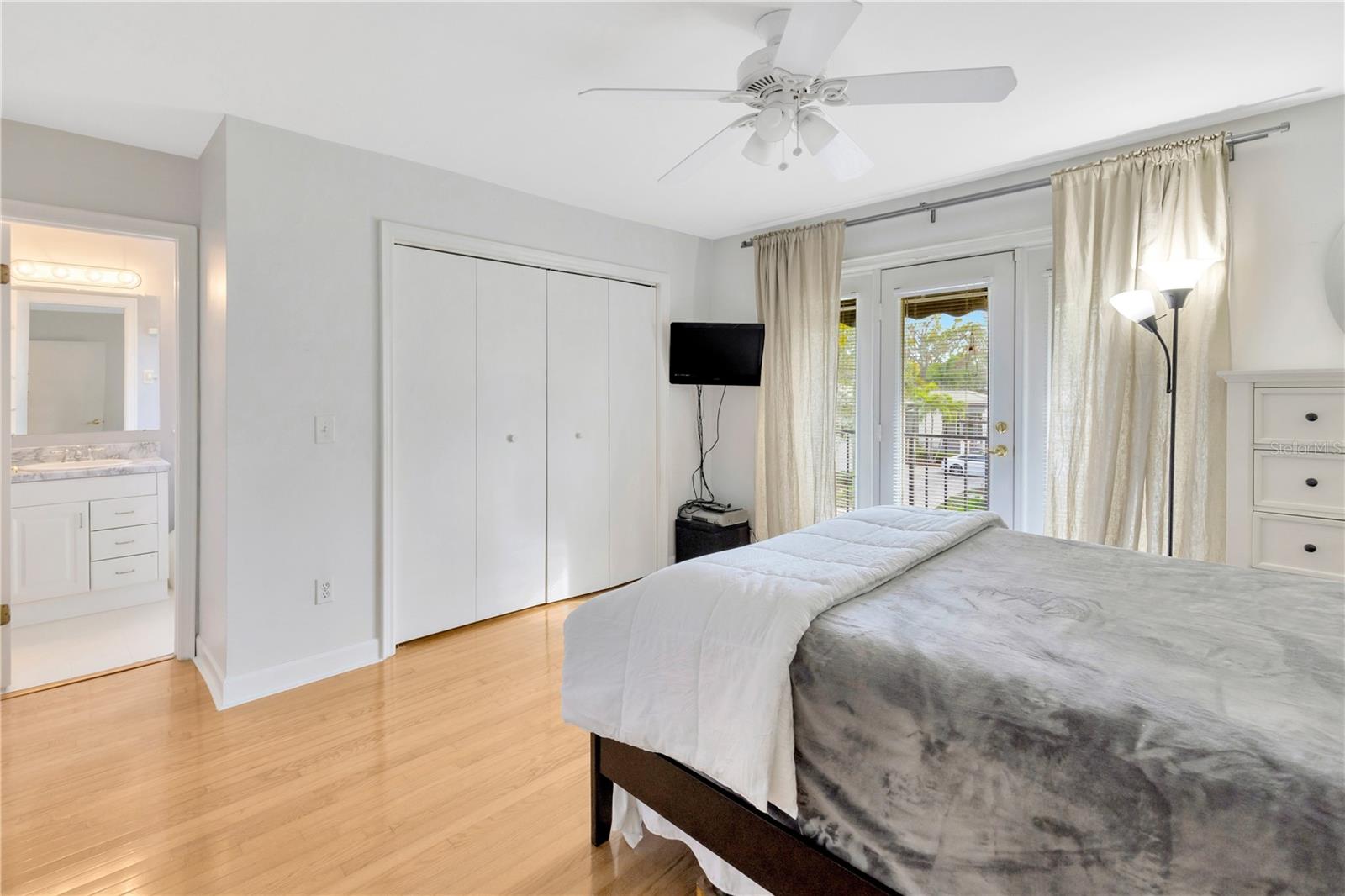 4845 W SUNSET BLVD, TAMPA, FL, 33629