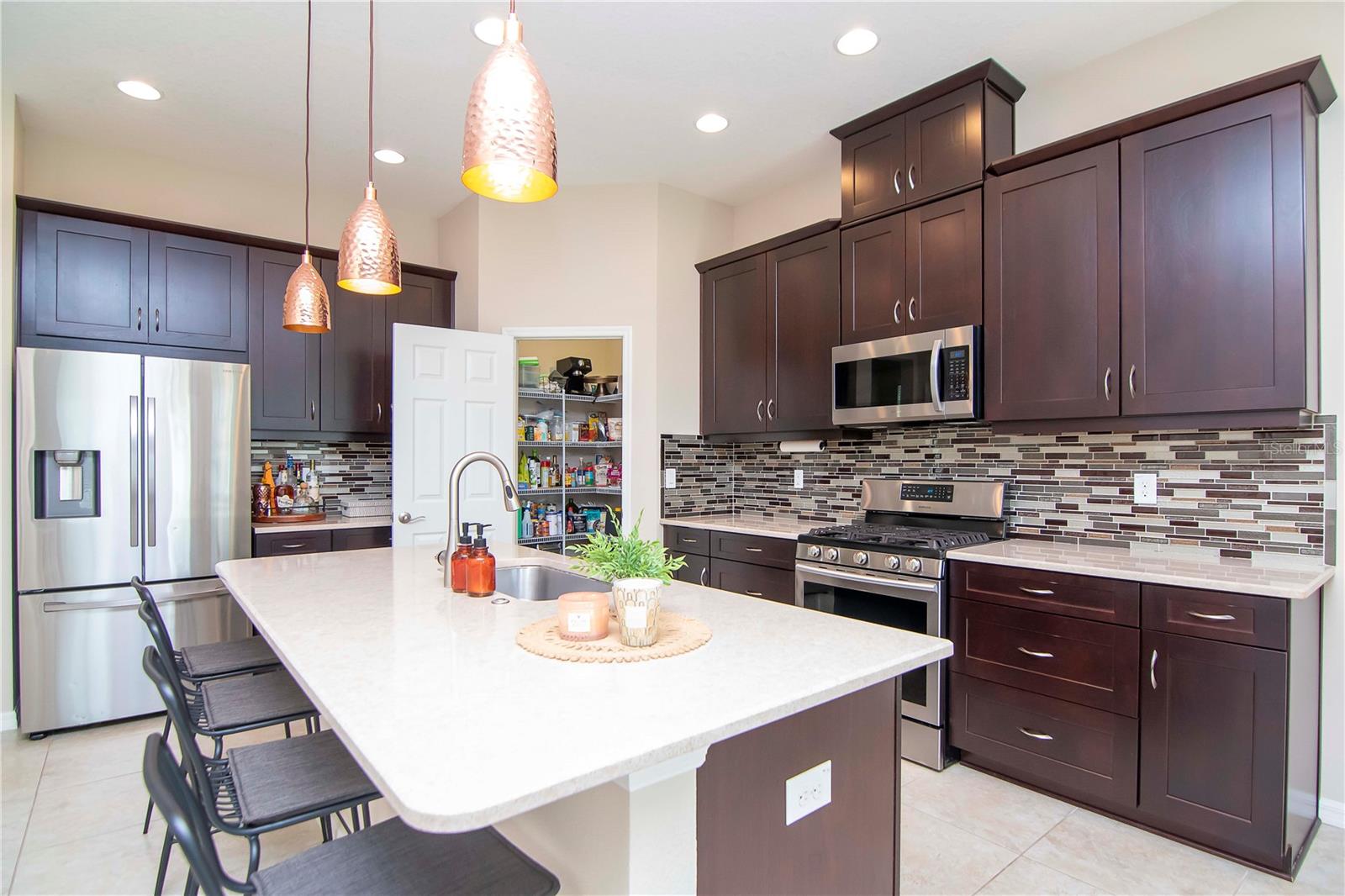 11125 WINTHROP LAKE DR, RIVERVIEW, FL, 33578