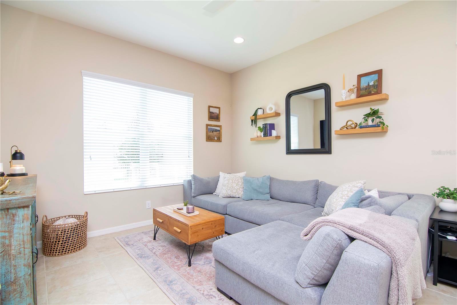 11125 WINTHROP LAKE DR, RIVERVIEW, FL, 33578