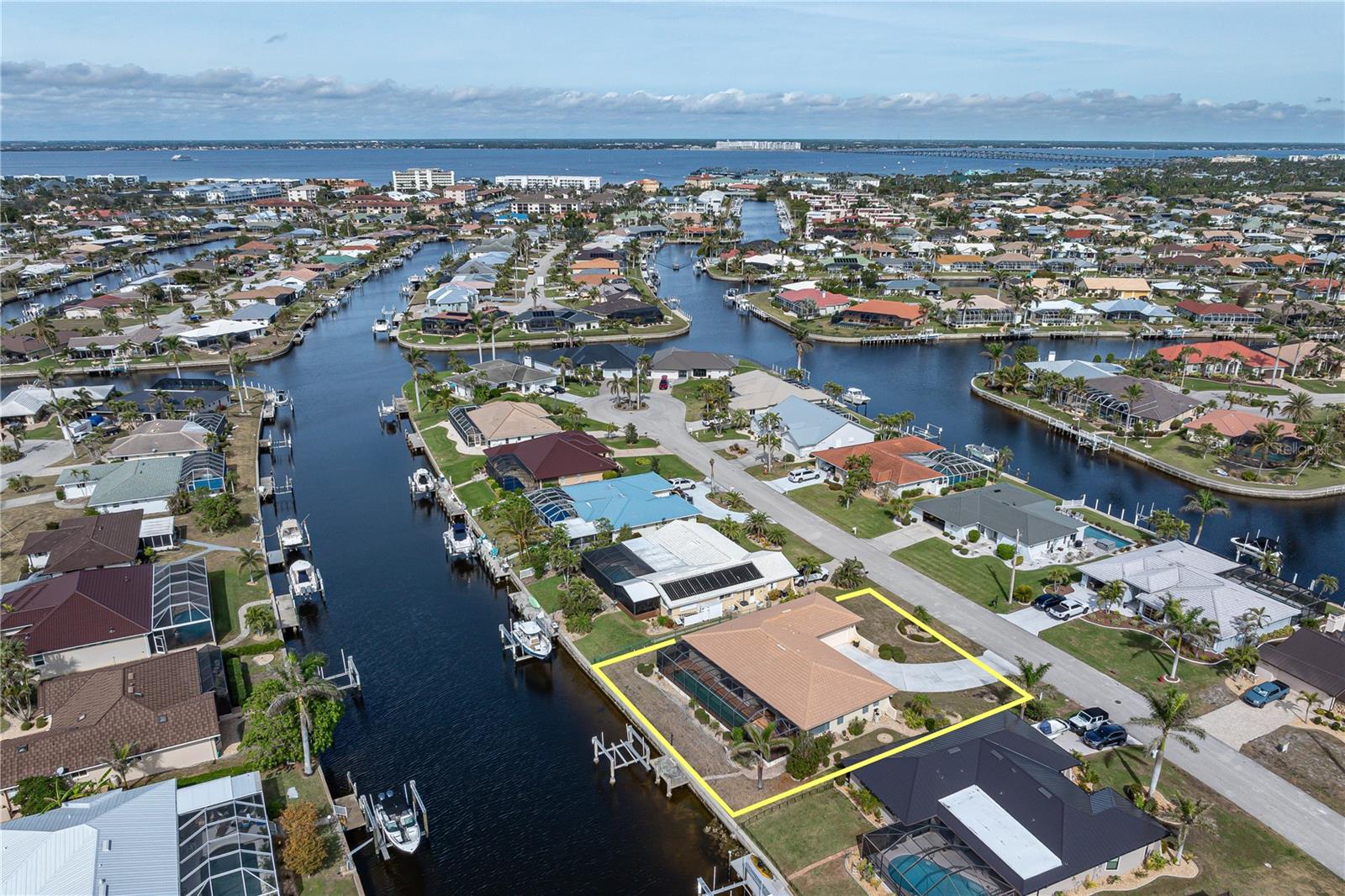 625 VIA TUNIS, PUNTA GORDA, FL, 33950
