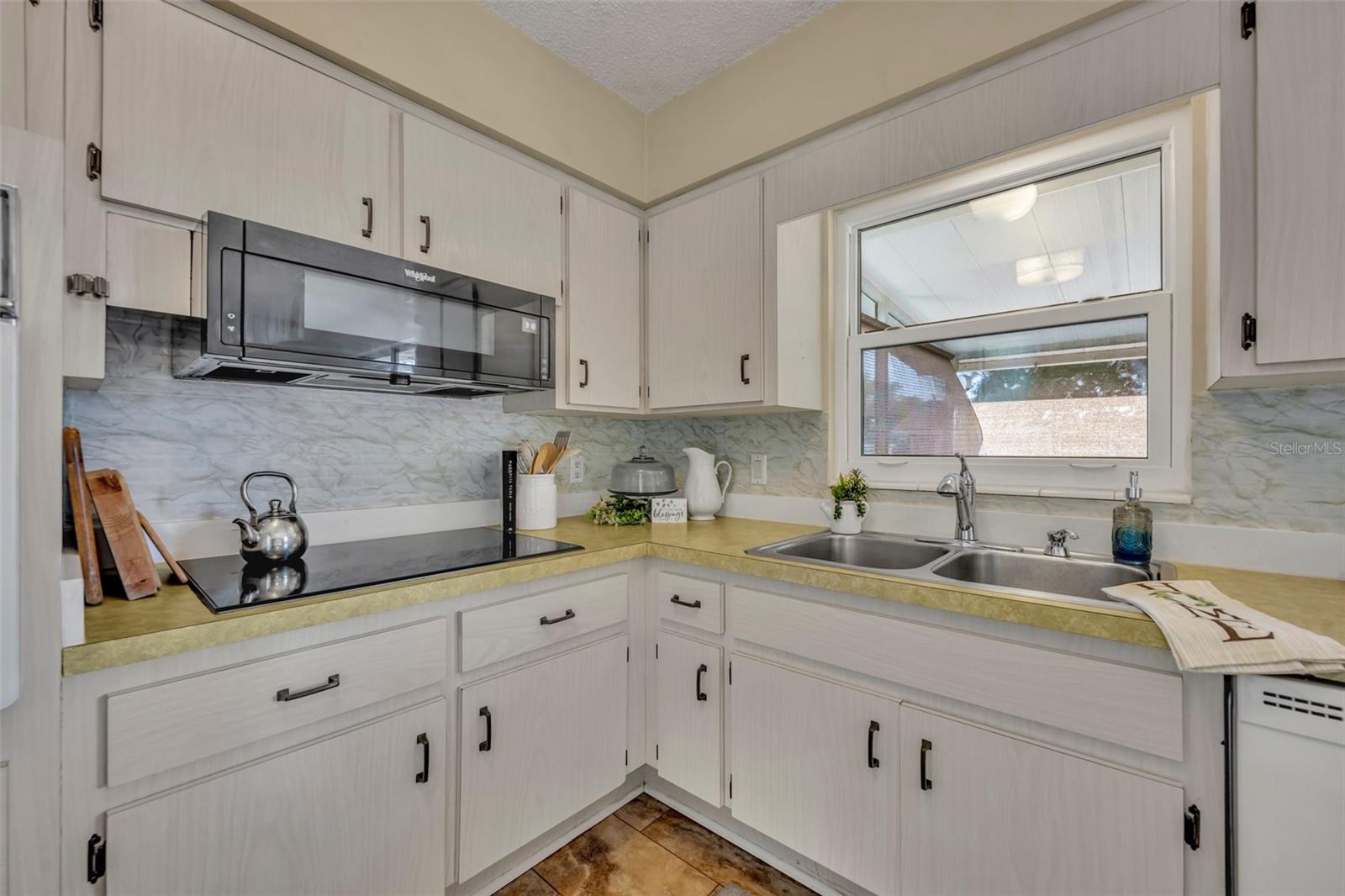 720 E IRIS DR, ORANGE CITY, FL, 32763
