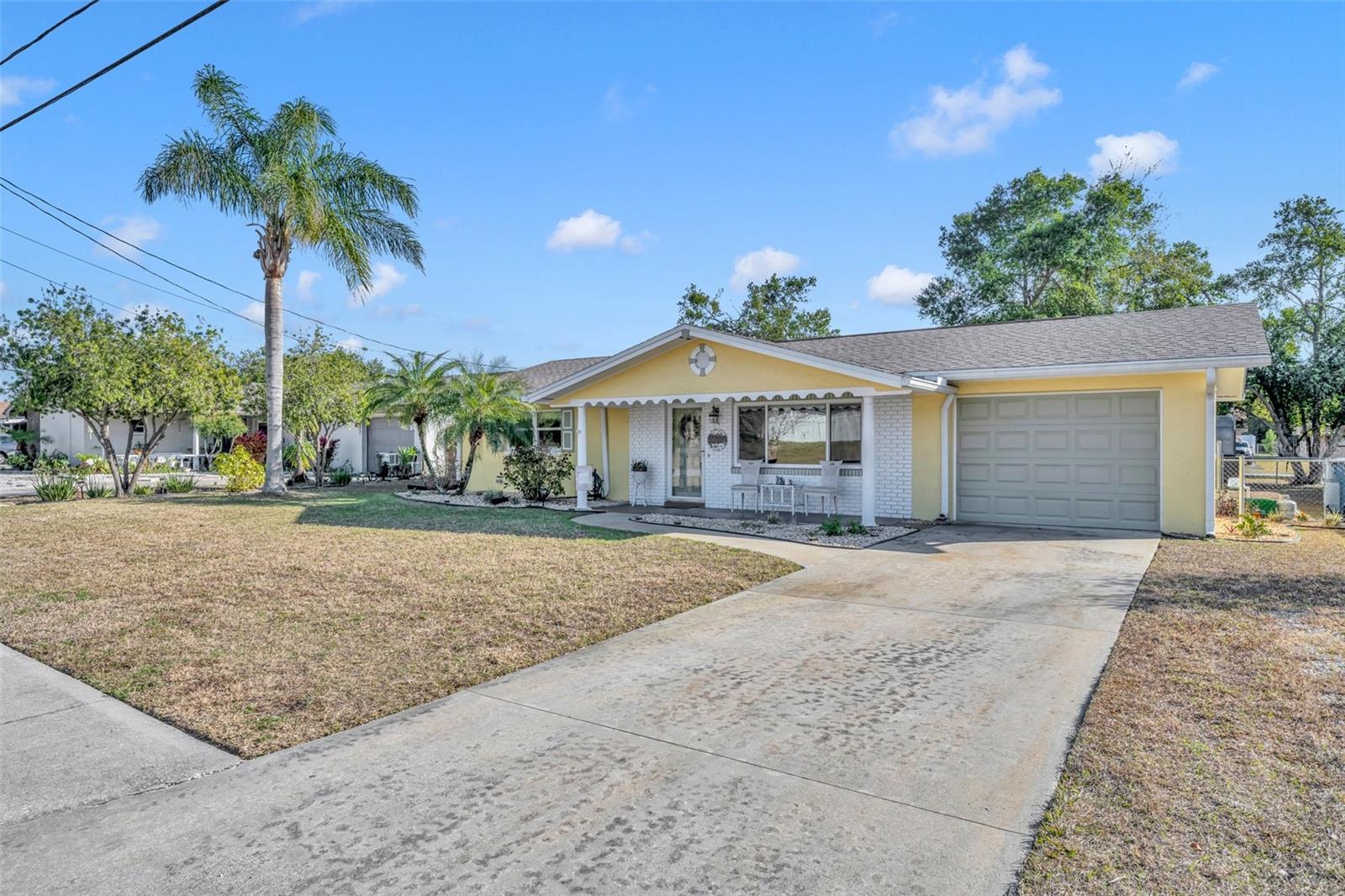 720 E IRIS DR, ORANGE CITY, FL, 32763