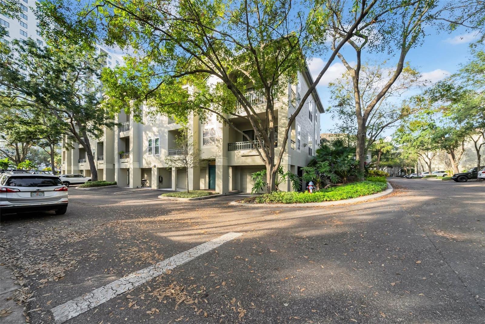604 BATTEN CT, TAMPA, FL, 33602