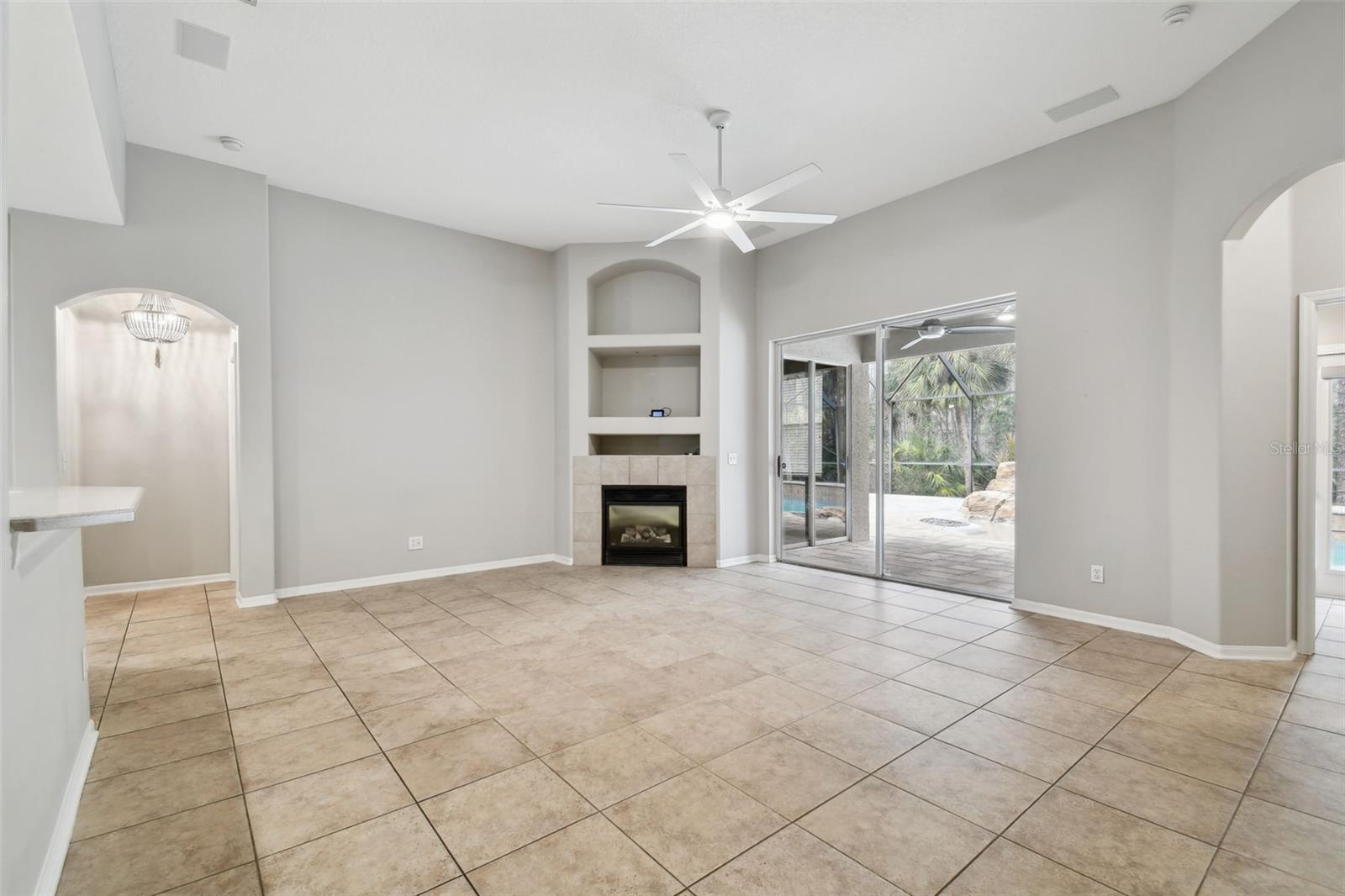 8106 KENDELWICK CT, TAMPA, FL, 33647