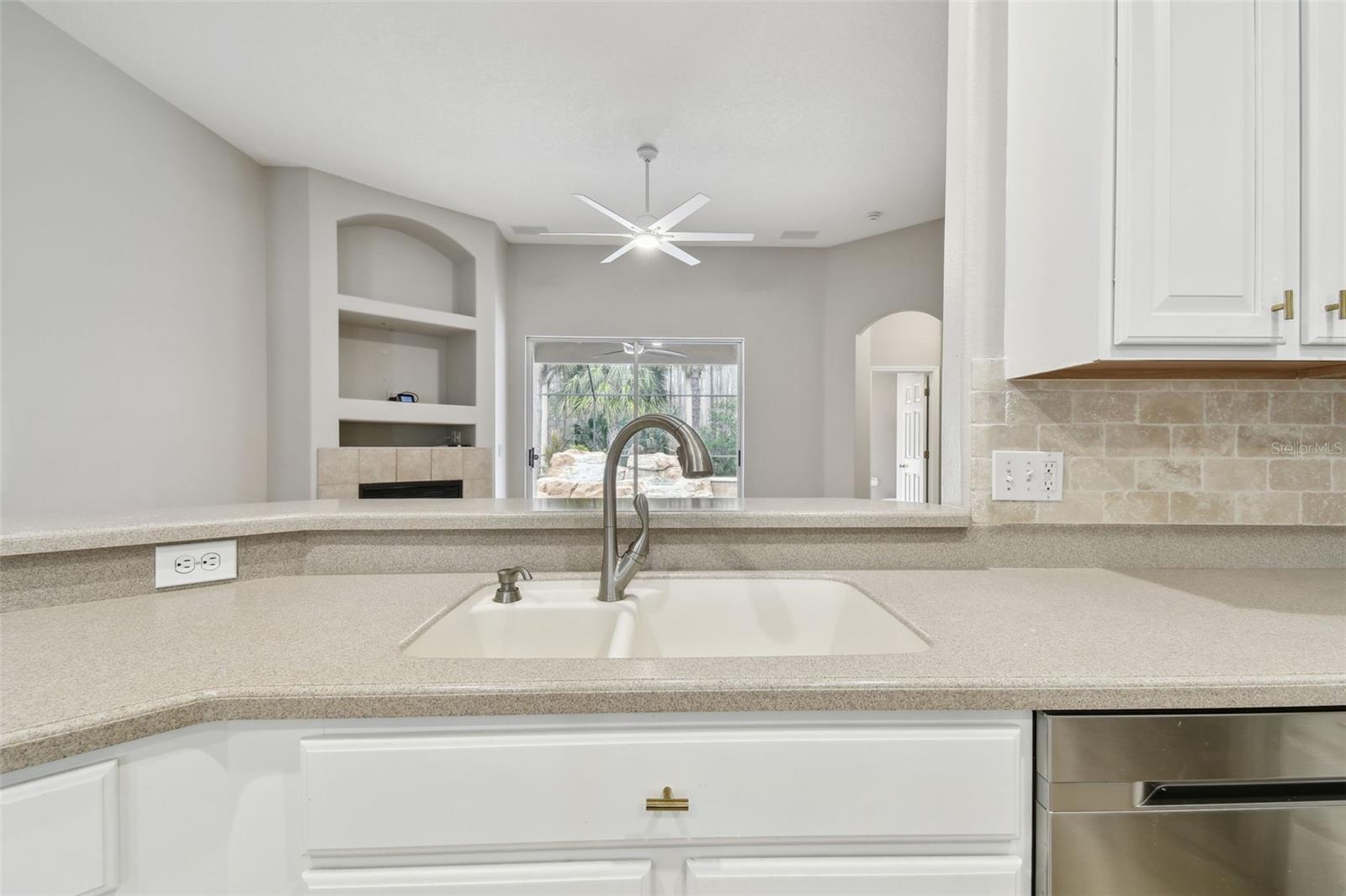 8106 KENDELWICK CT, TAMPA, FL, 33647