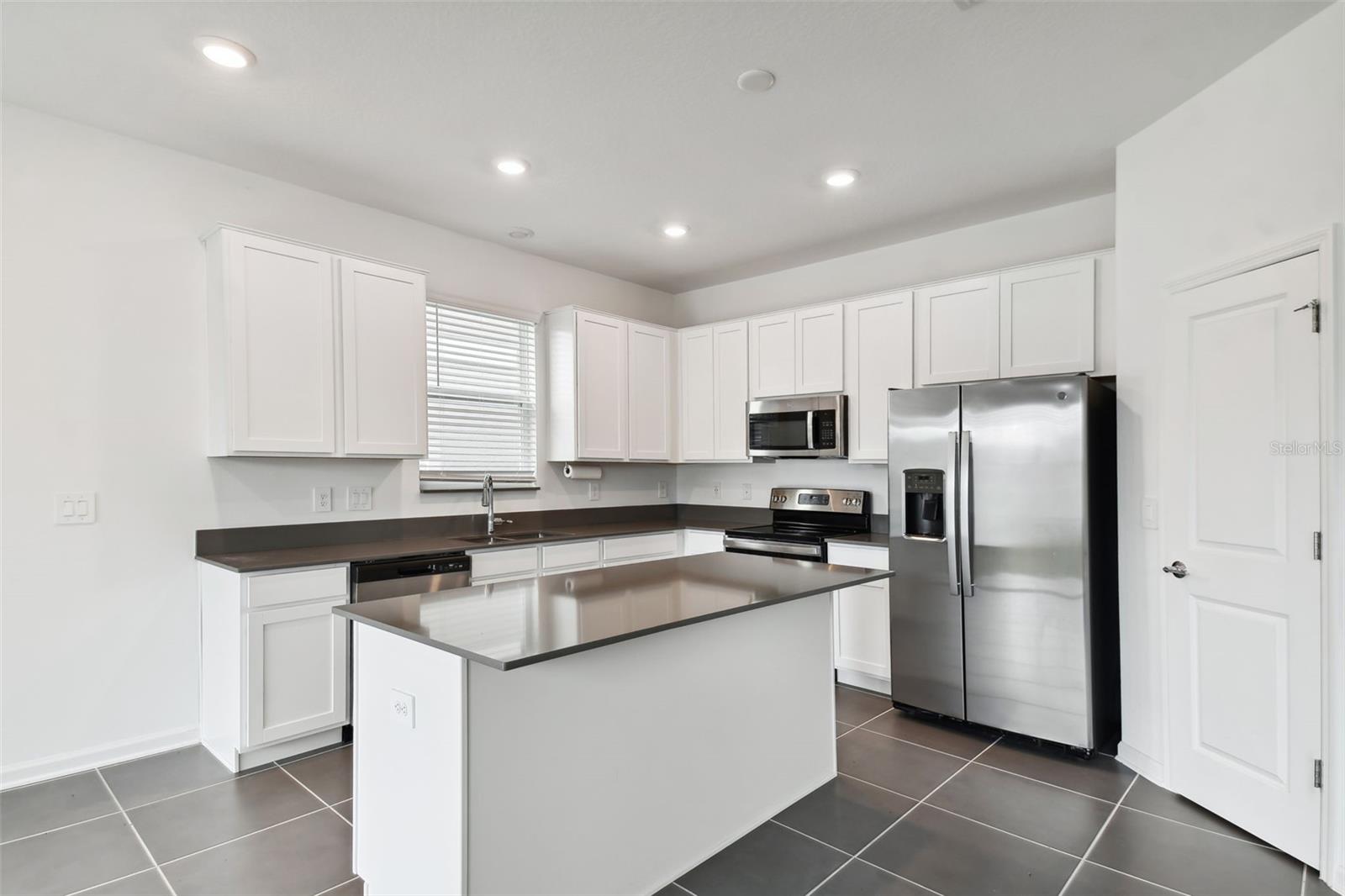 1122 JAMES PAUL RD, DAVENPORT, FL, 33837
