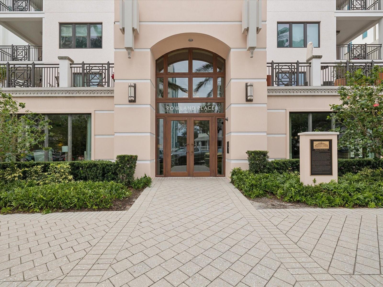 146 4TH AVE NE #504, ST PETERSBURG, FL, 33701