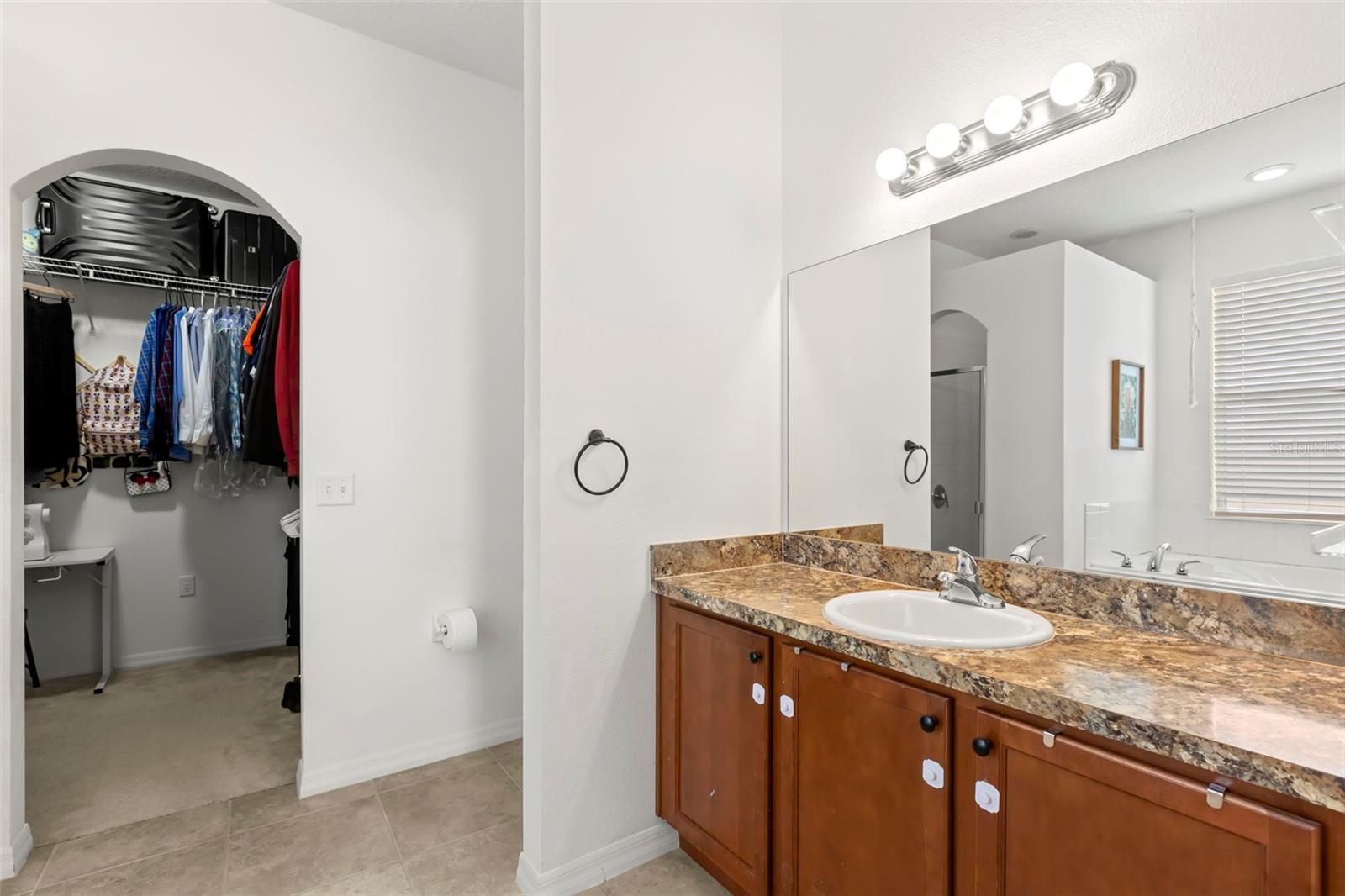 1066 KRENSON WOODS RD, LAKELAND, FL, 33813