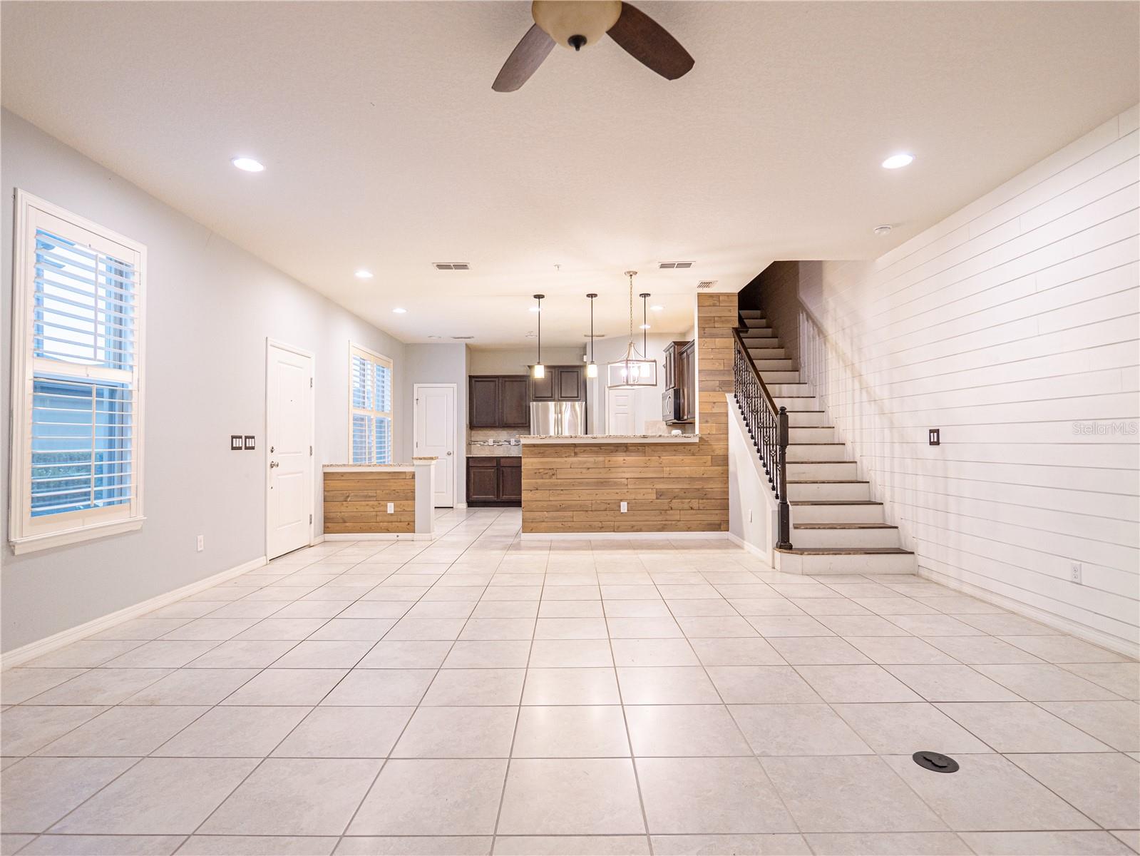 1164 PAVIA DR, APOPKA, FL, 32703