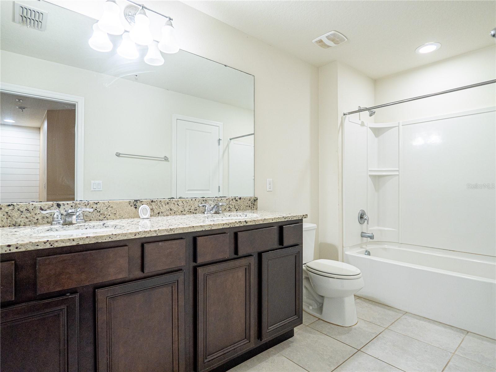 1164 PAVIA DR, APOPKA, FL, 32703