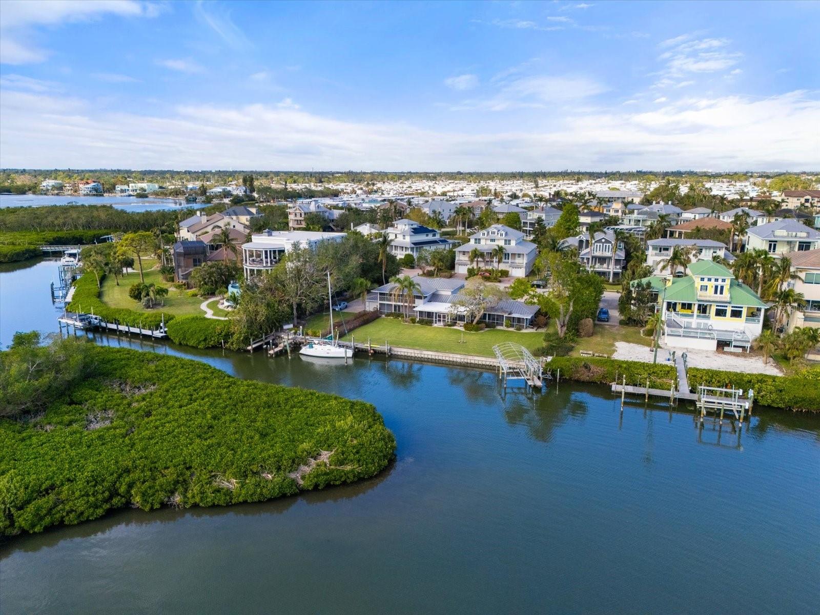 7056 HAWKS HARBOR CIR, BRADENTON, FL, 34207