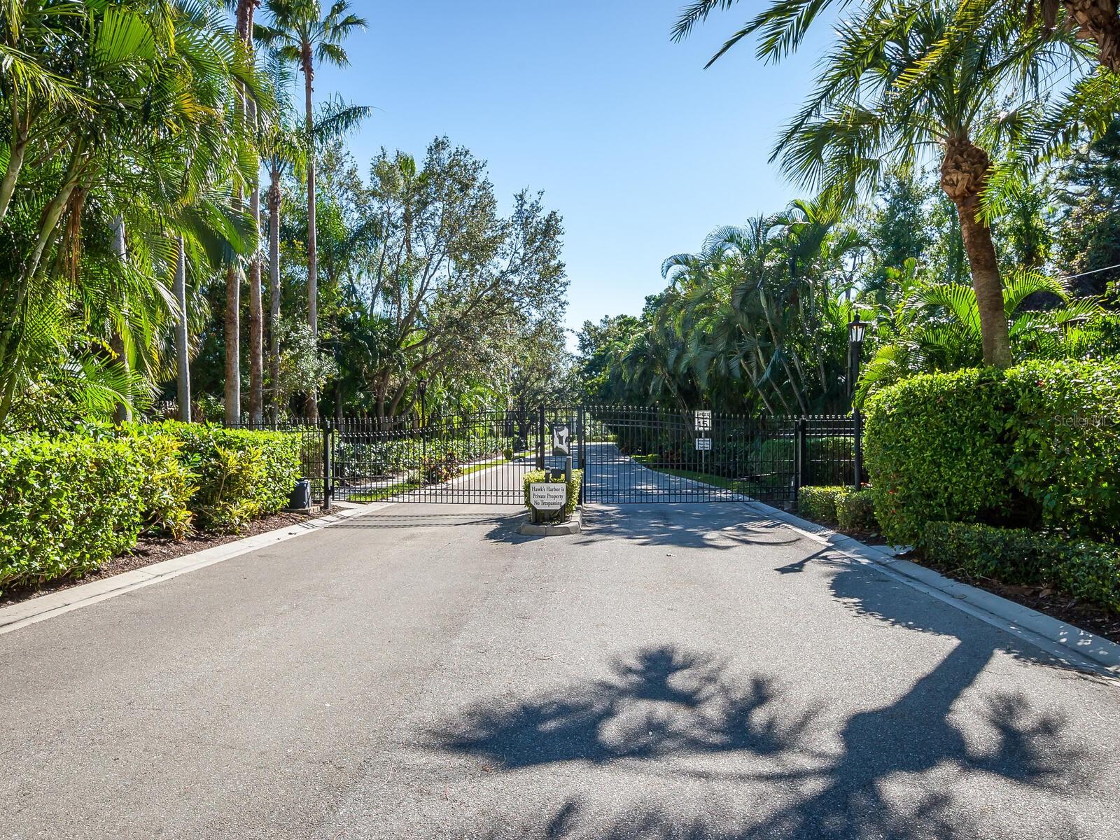 7056 HAWKS HARBOR CIR, BRADENTON, FL, 34207