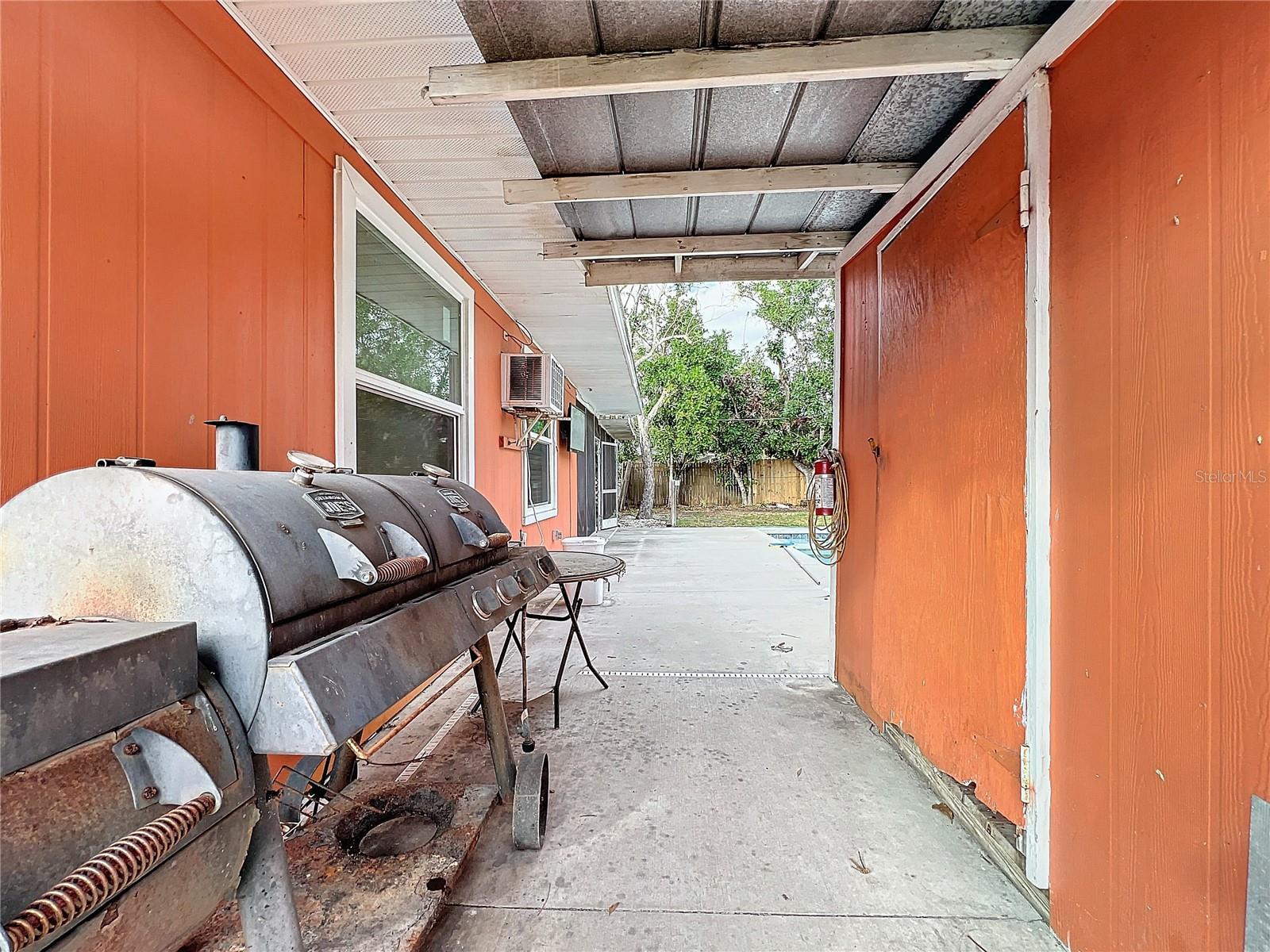 70 HORTON CIR, SARASOTA, FL, 34232