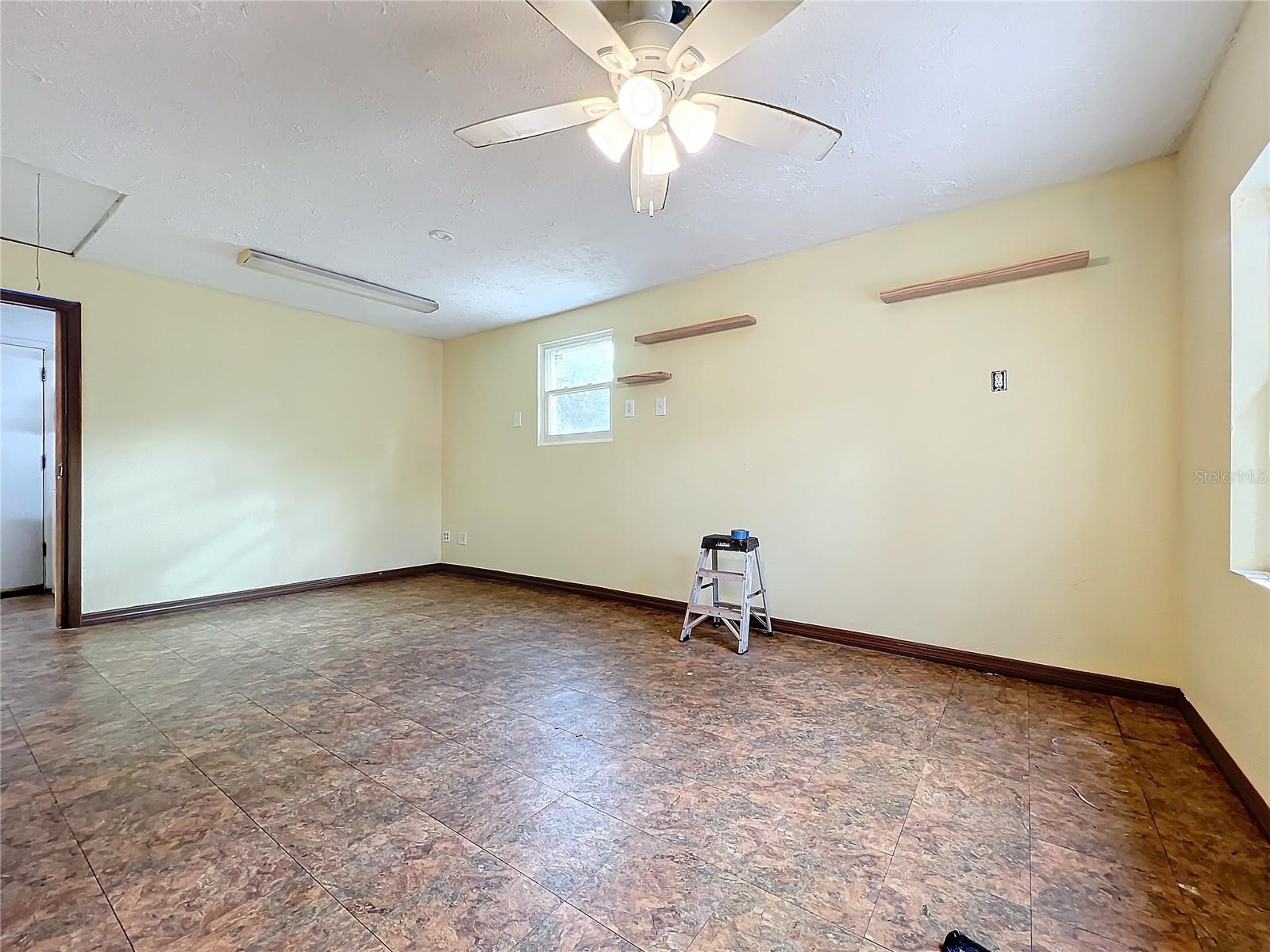 70 HORTON CIR, SARASOTA, FL, 34232