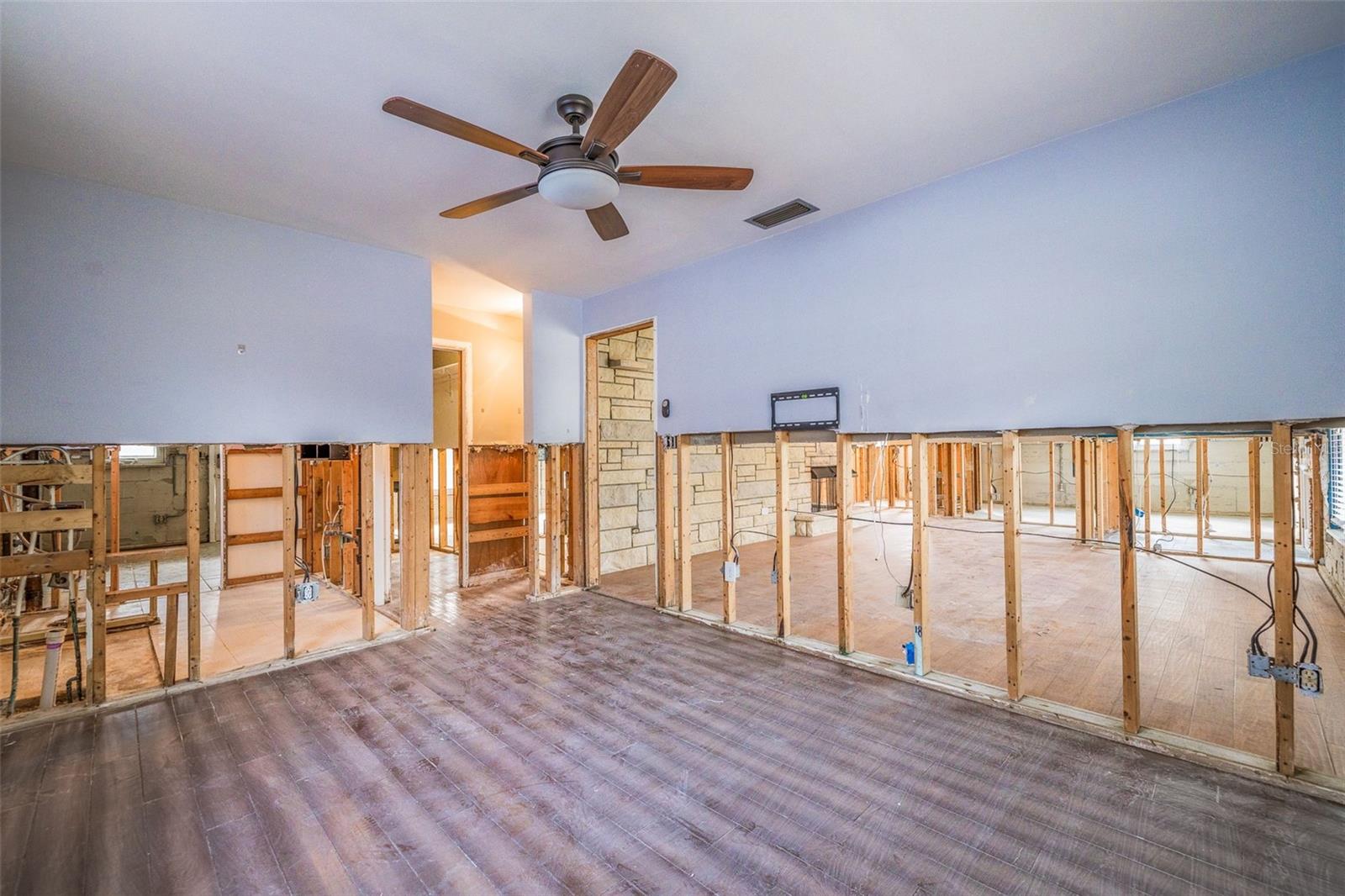 120 80TH AVE N, ST PETERSBURG, FL, 33702