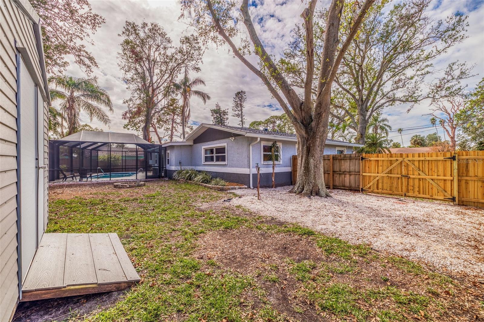 7000 DR MARTIN LUTHER KING JR ST S, ST PETERSBURG, FL, 33705
