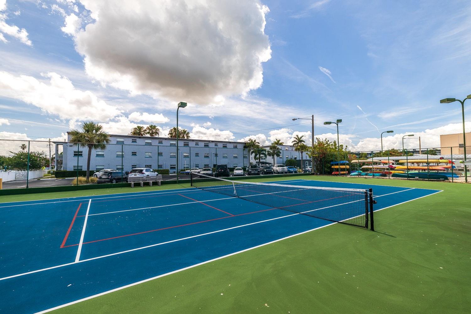 6020 SHORE BLVD S #411, GULFPORT, FL, 33707