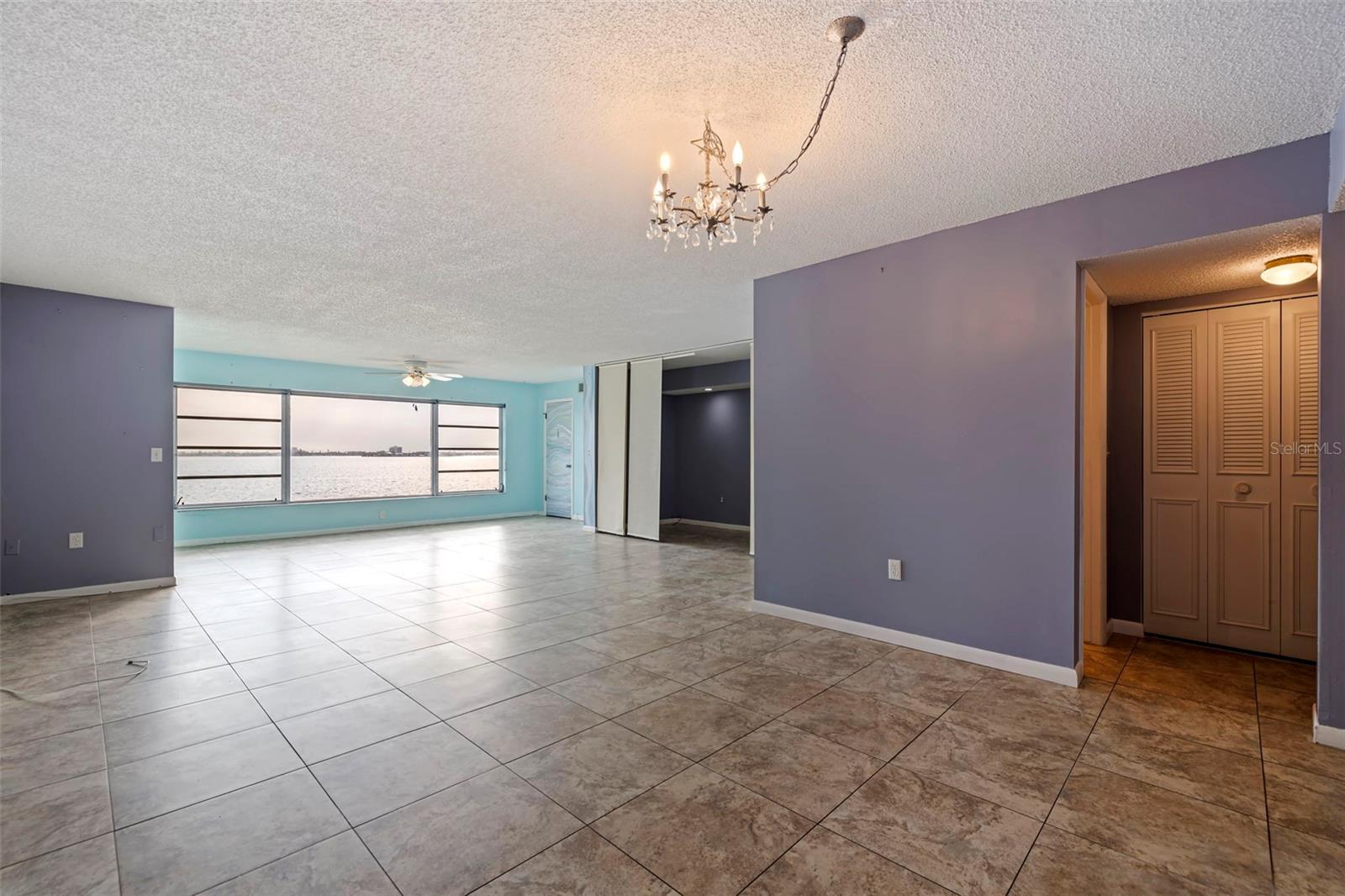 6020 SHORE BLVD S #411, GULFPORT, FL, 33707