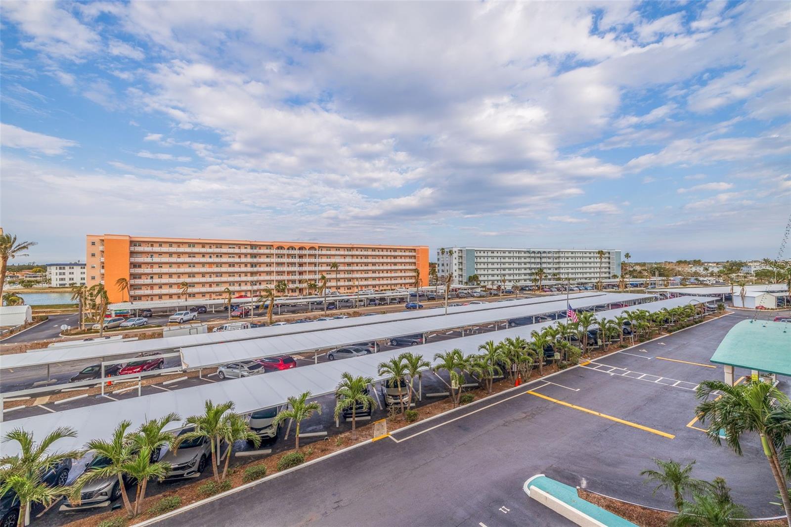 6020 SHORE BLVD S #411, GULFPORT, FL, 33707