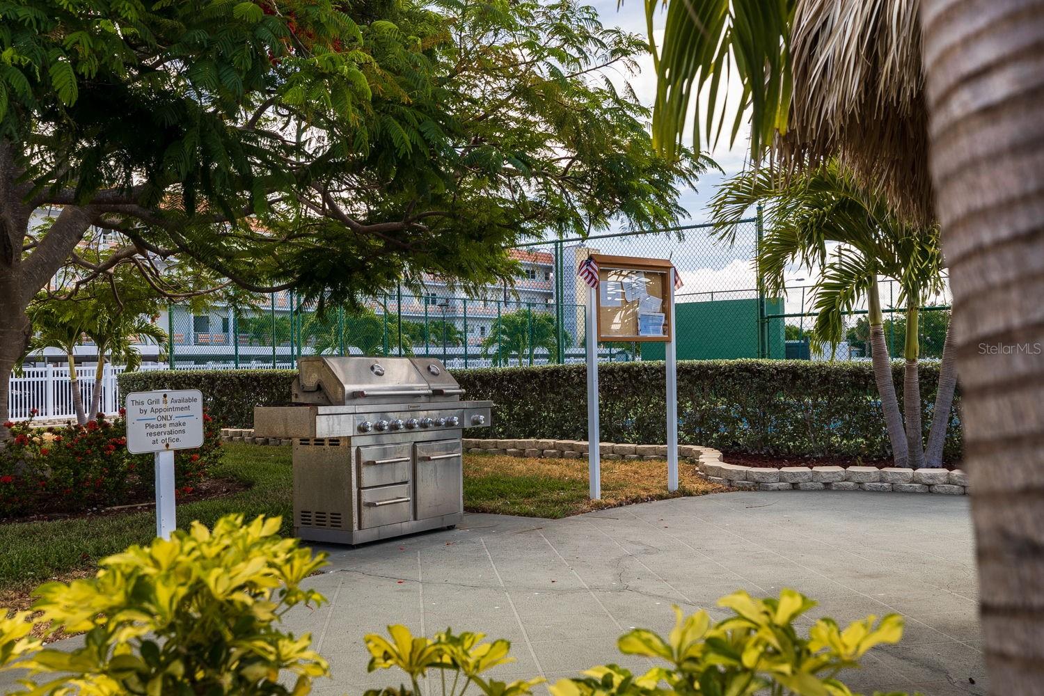 6020 SHORE BLVD S #411, GULFPORT, FL, 33707