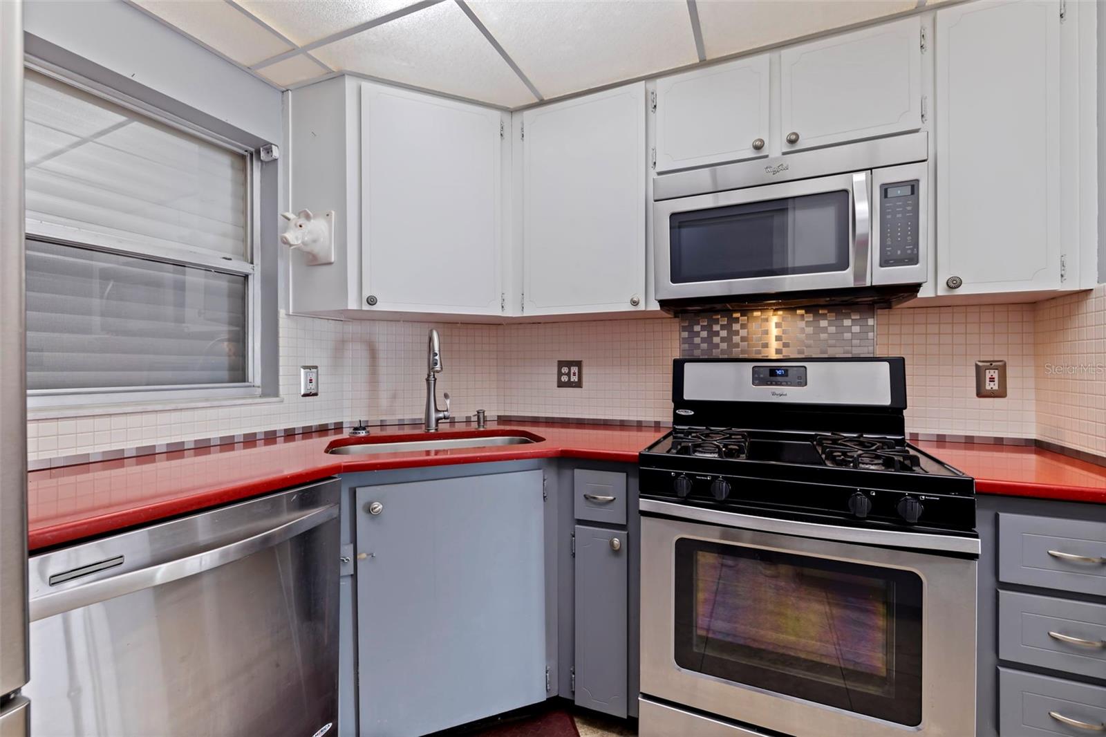 6020 SHORE BLVD S #411, GULFPORT, FL, 33707