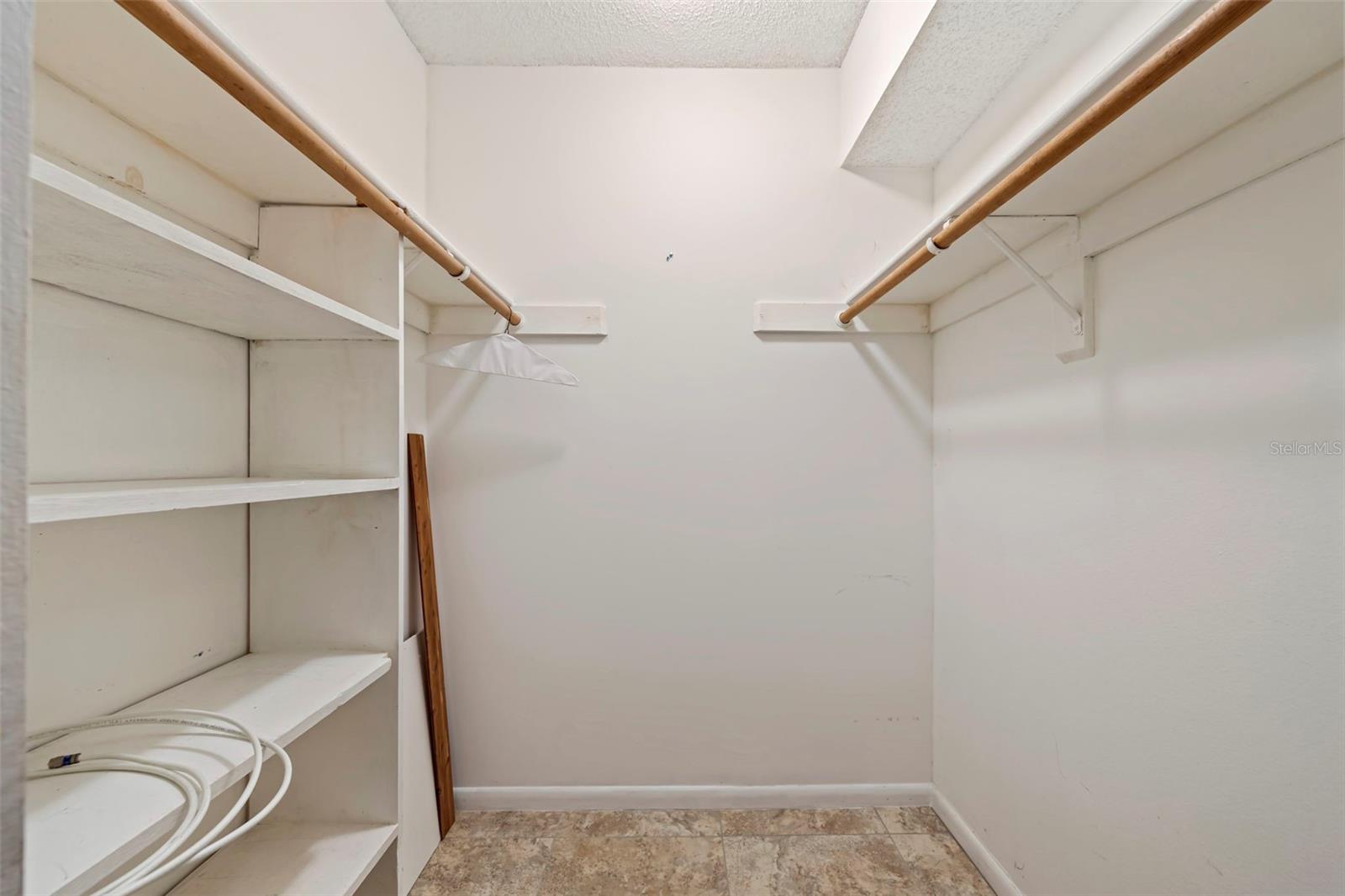 6020 SHORE BLVD S #411, GULFPORT, FL, 33707