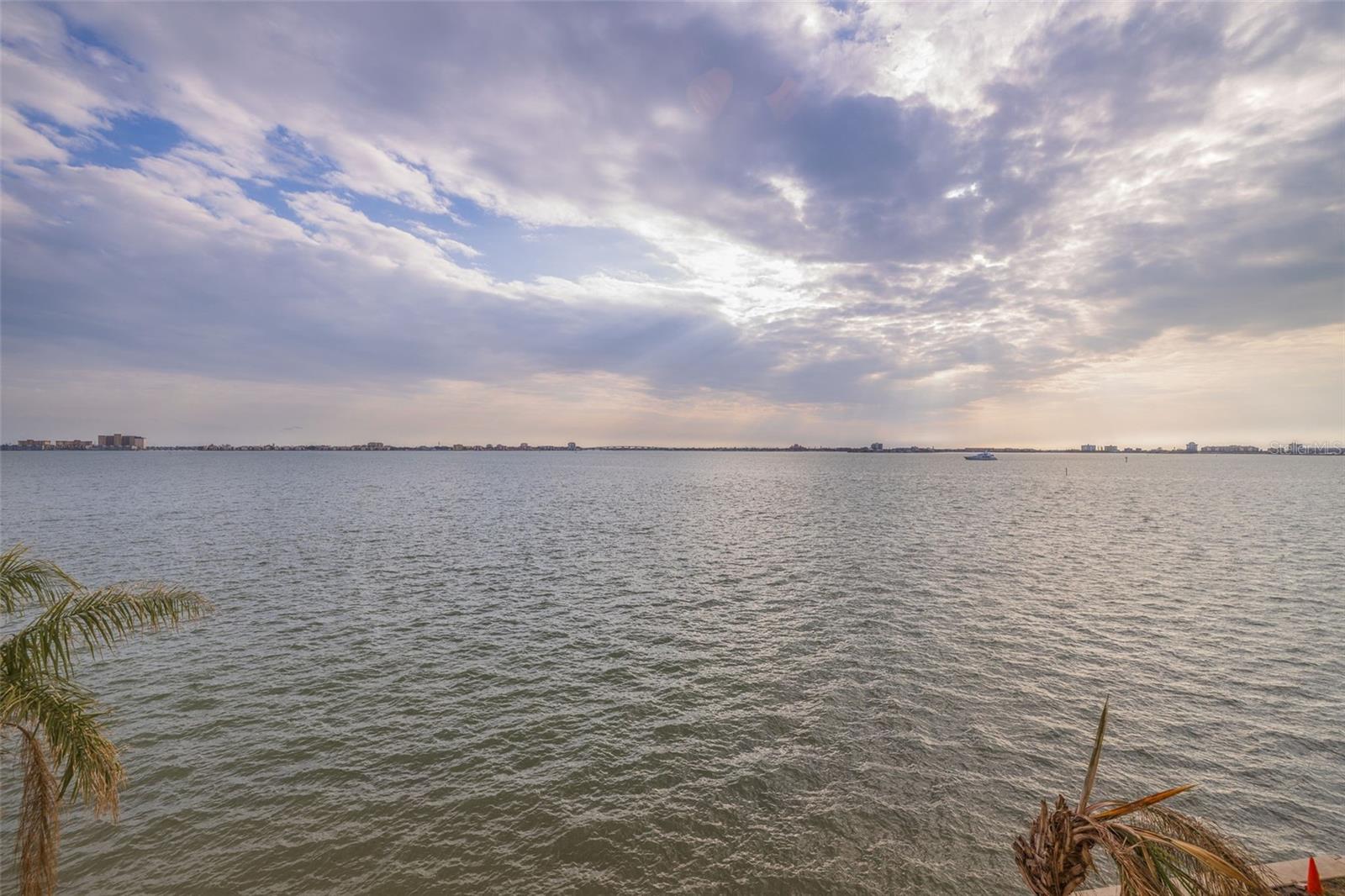 6020 SHORE BLVD S #411, GULFPORT, FL, 33707