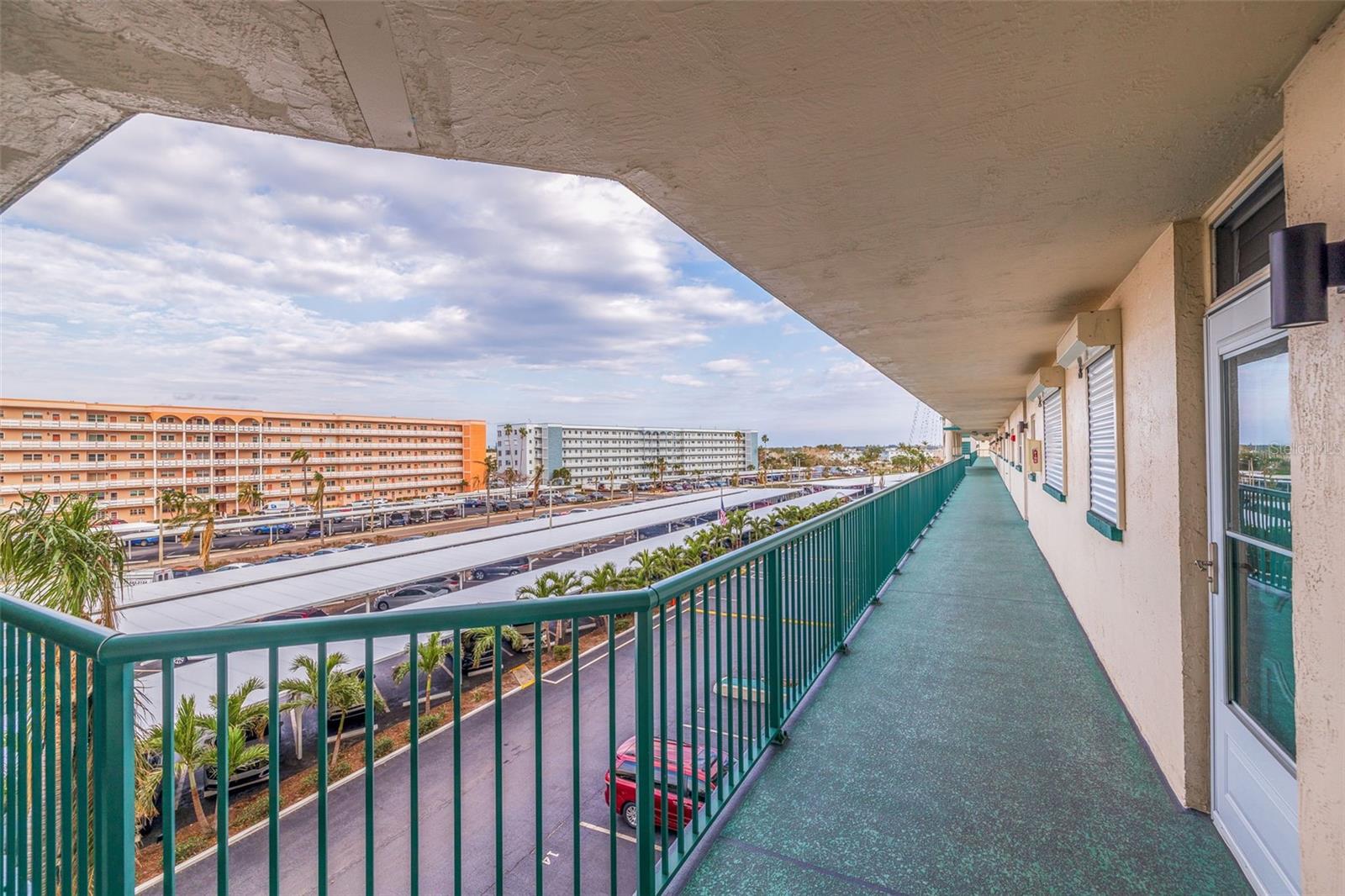 6020 SHORE BLVD S #411, GULFPORT, FL, 33707