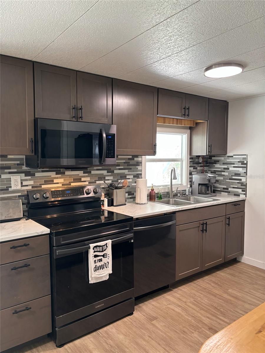 4211 WINDY WAY, FRUITLAND PARK, FL, 34731