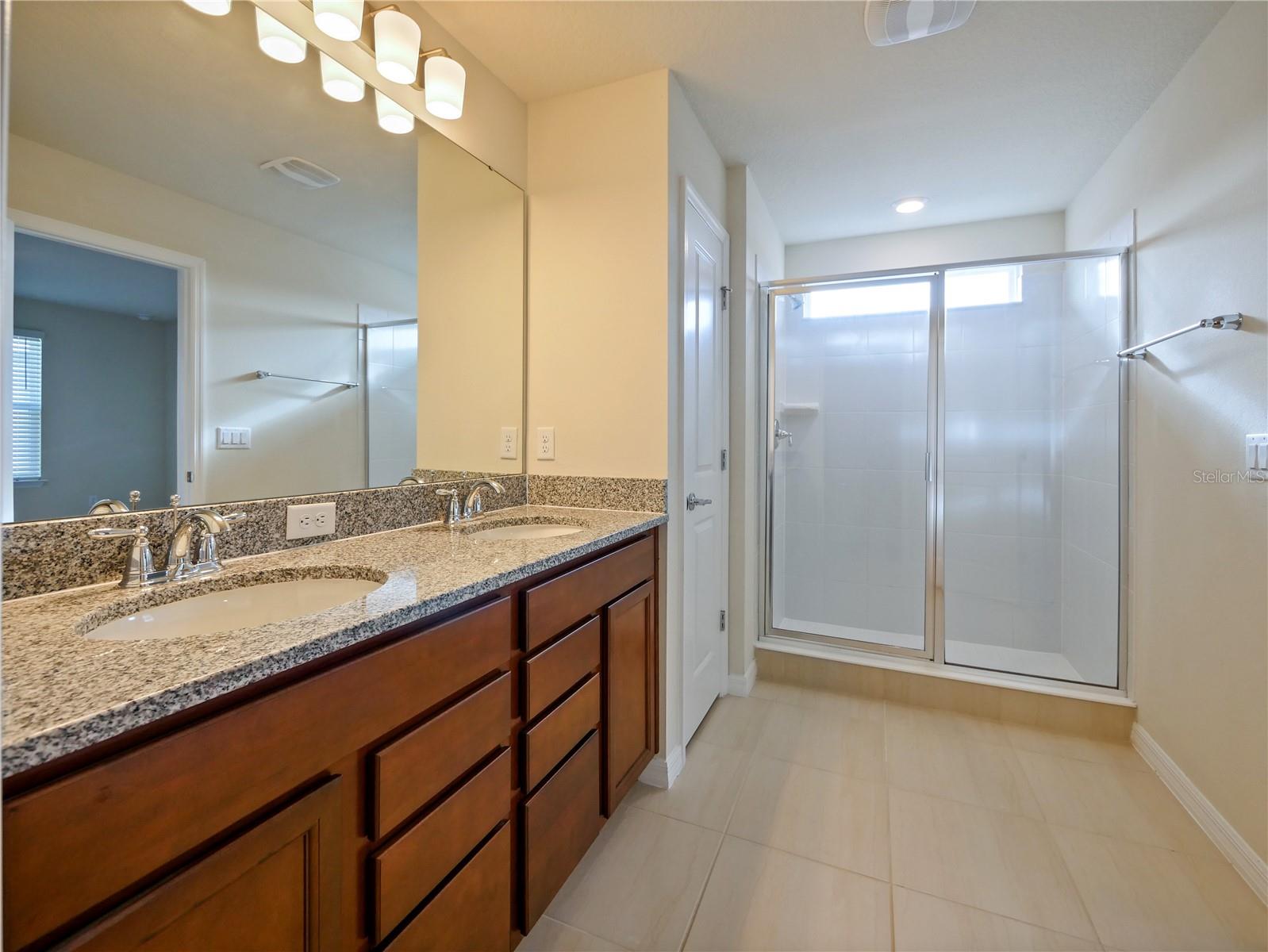 5650 WOODEN PINE DR, ORLANDO, FL, 32829