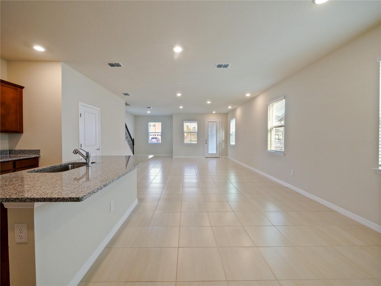 5650 WOODEN PINE DR, ORLANDO, FL, 32829