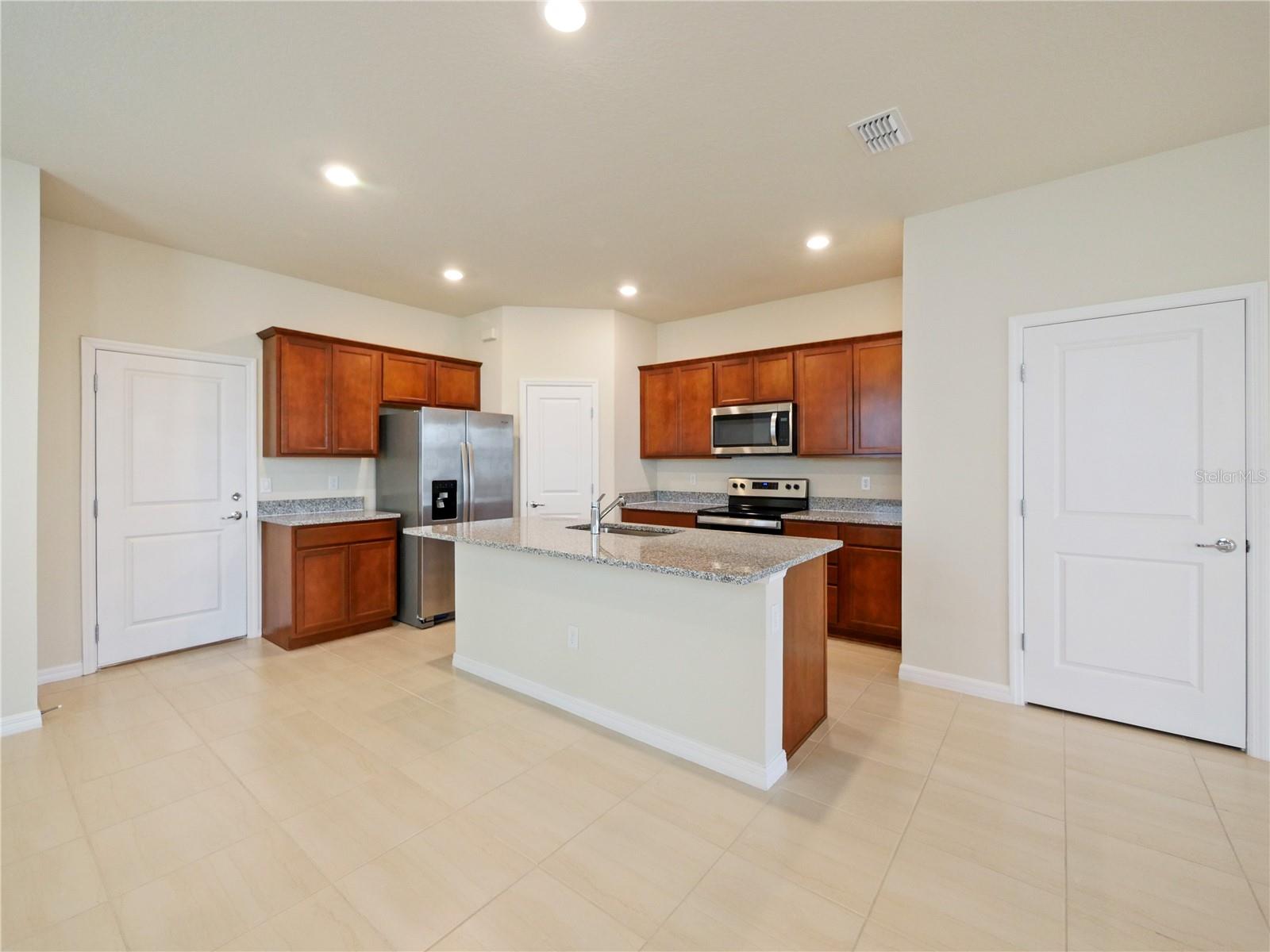5650 WOODEN PINE DR, ORLANDO, FL, 32829
