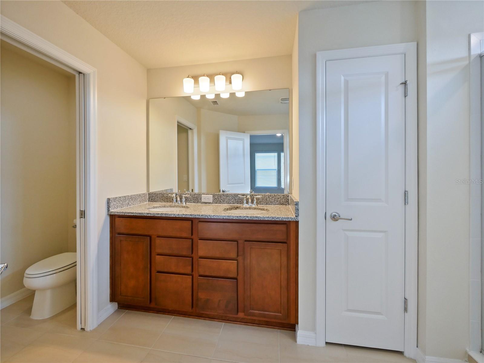 5650 WOODEN PINE DR, ORLANDO, FL, 32829