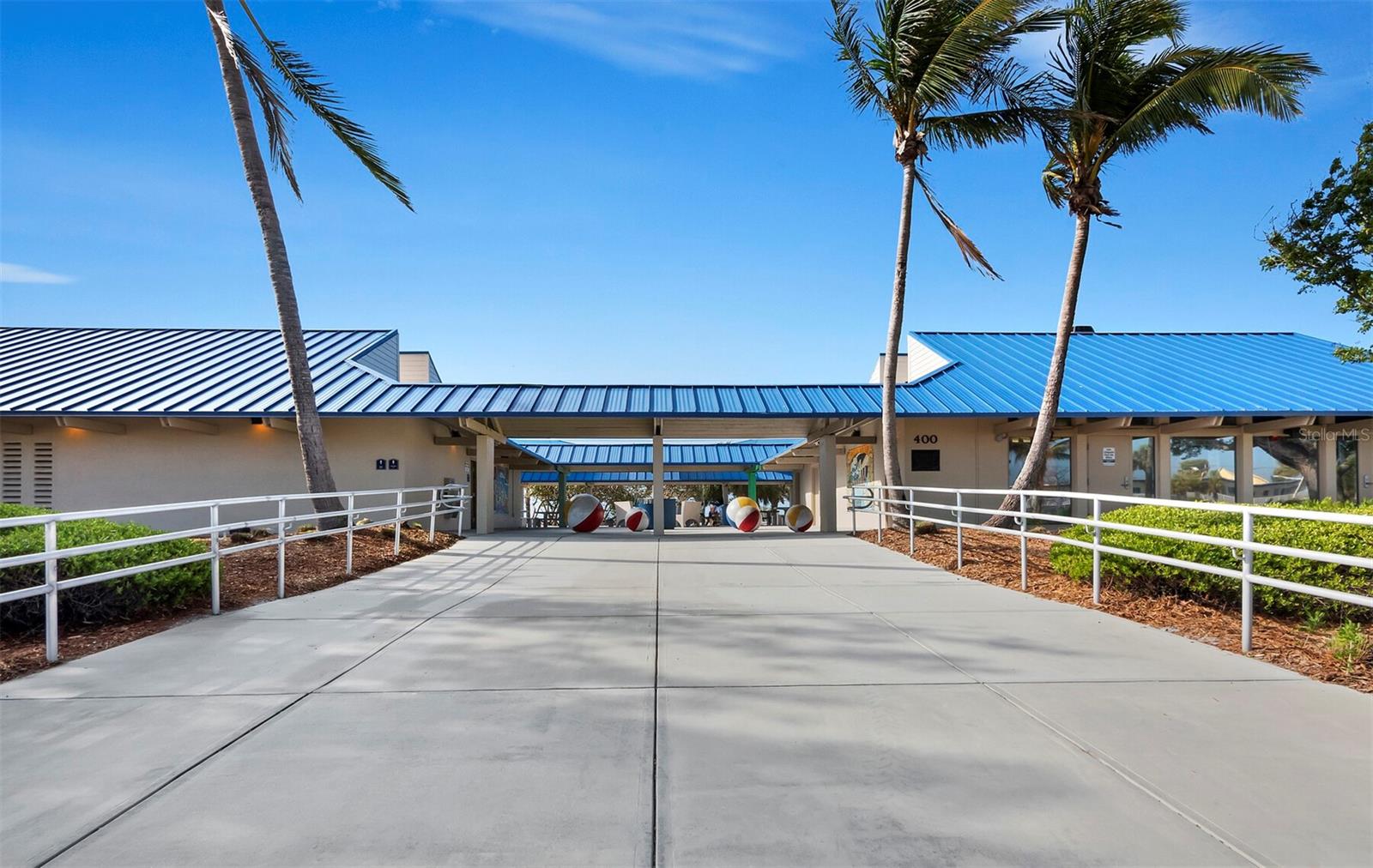 475 BENJAMIN FRANKLIN DR #215, SARASOTA, FL, 34236