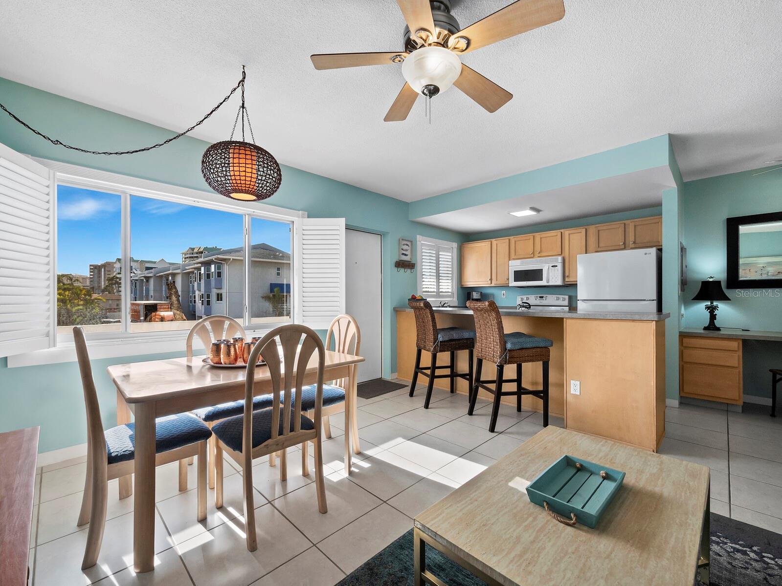 475 BENJAMIN FRANKLIN DR #215, SARASOTA, FL, 34236