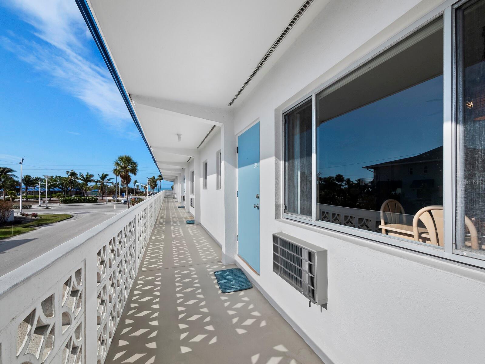 475 BENJAMIN FRANKLIN DR #215, SARASOTA, FL, 34236