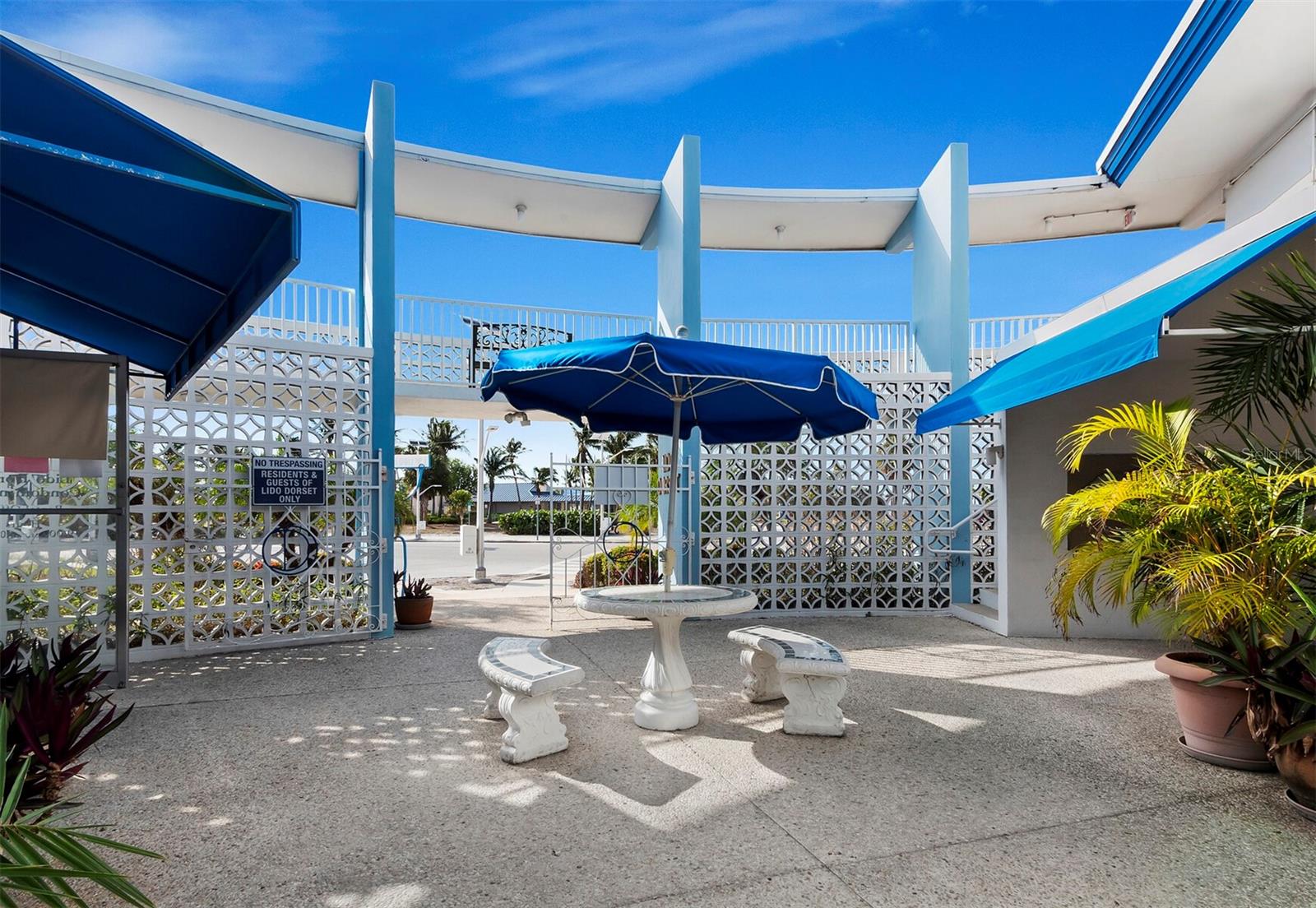 475 BENJAMIN FRANKLIN DR #215, SARASOTA, FL, 34236