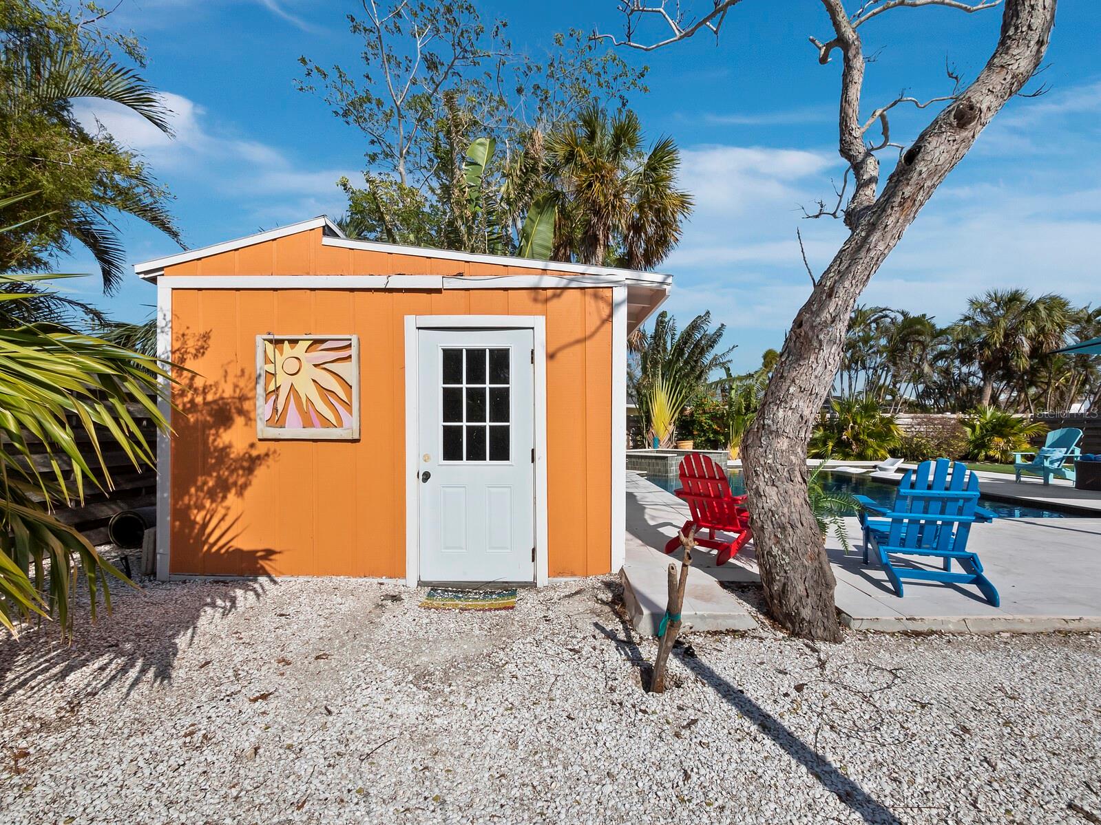711 RUSSELL ST, LONGBOAT KEY, FL, 34228