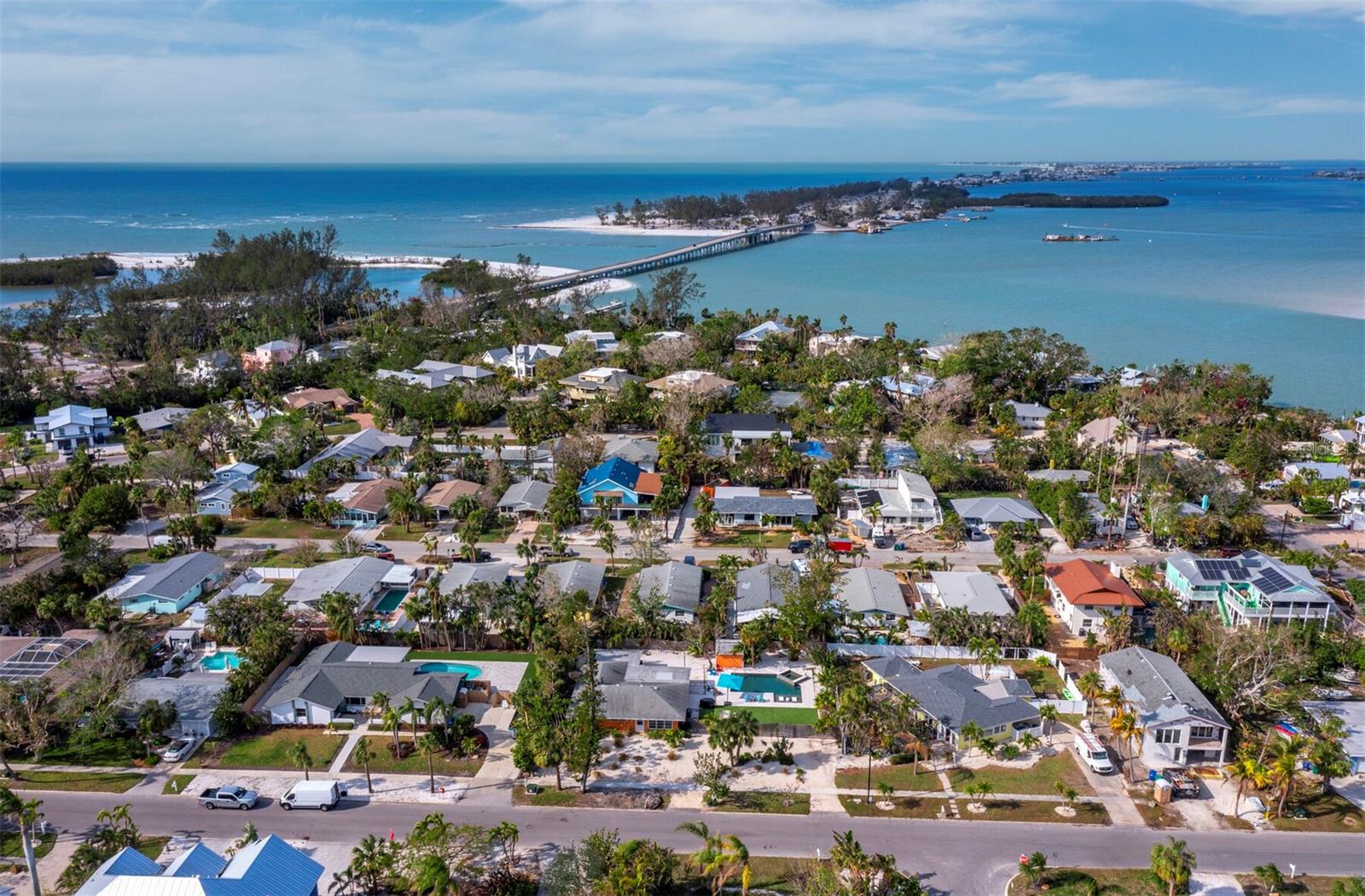 711 RUSSELL ST, LONGBOAT KEY, FL, 34228
