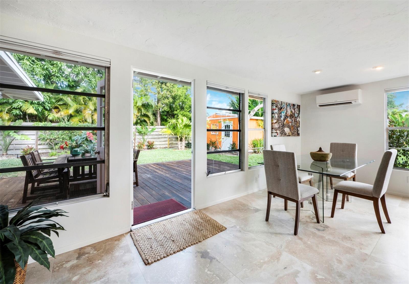 711 RUSSELL ST, LONGBOAT KEY, FL, 34228
