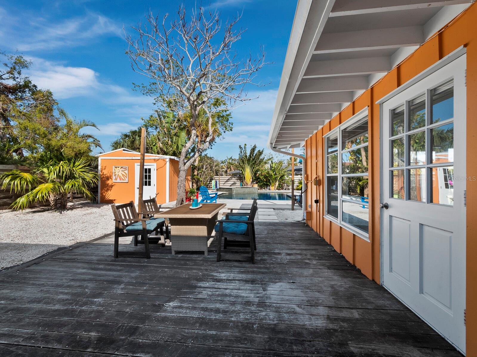 711 RUSSELL ST, LONGBOAT KEY, FL, 34228