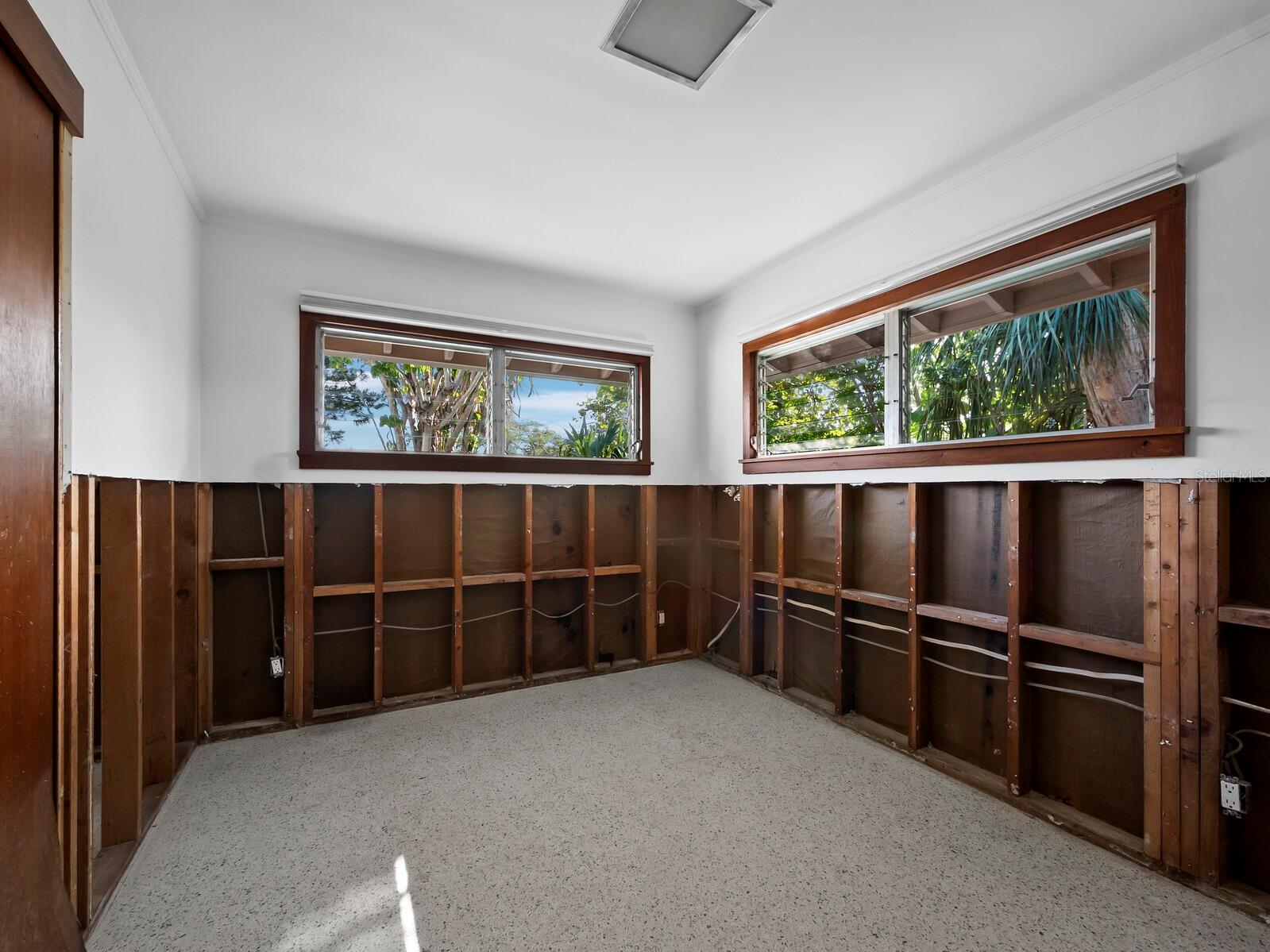 711 RUSSELL ST, LONGBOAT KEY, FL, 34228