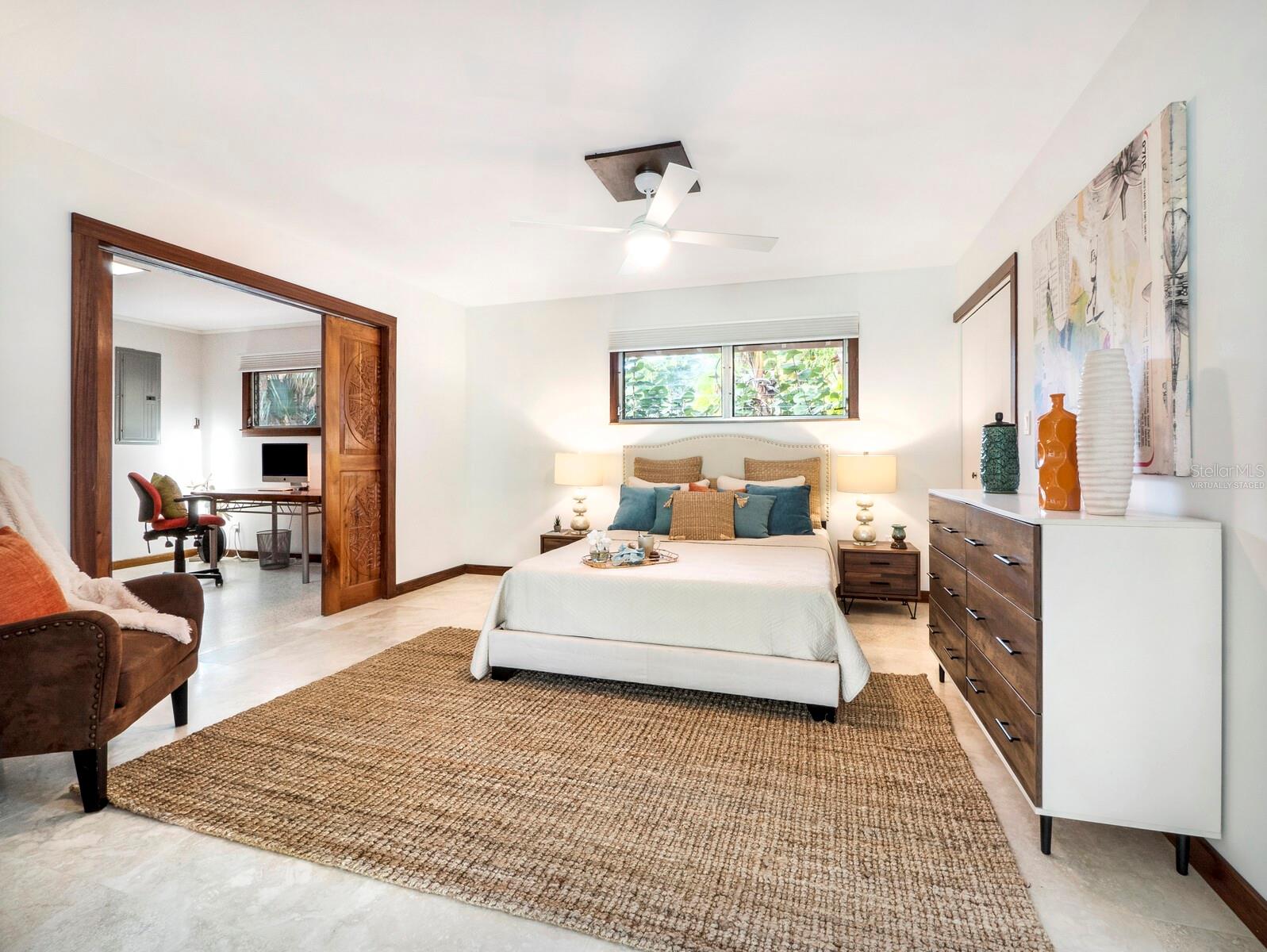 711 RUSSELL ST, LONGBOAT KEY, FL, 34228