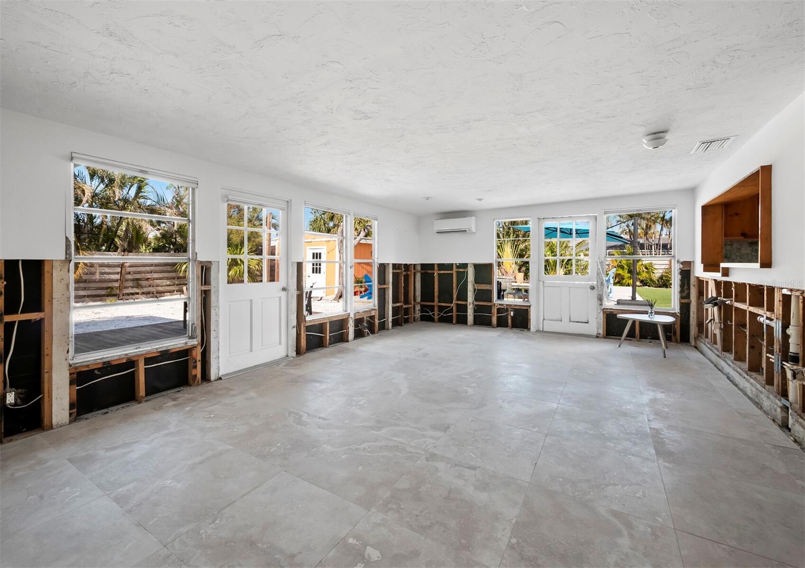 711 RUSSELL ST, LONGBOAT KEY, FL, 34228