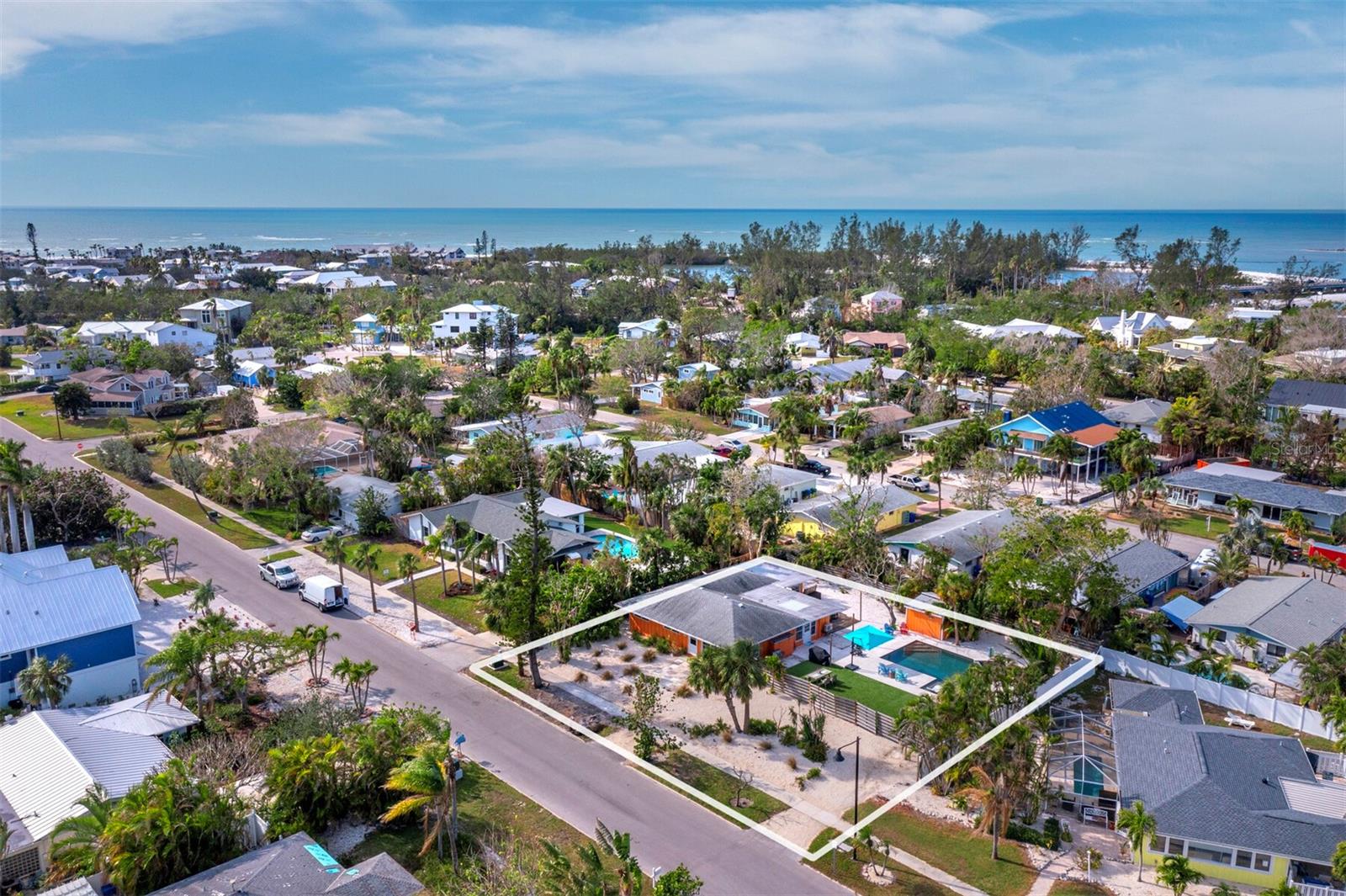 711 RUSSELL ST, LONGBOAT KEY, FL, 34228