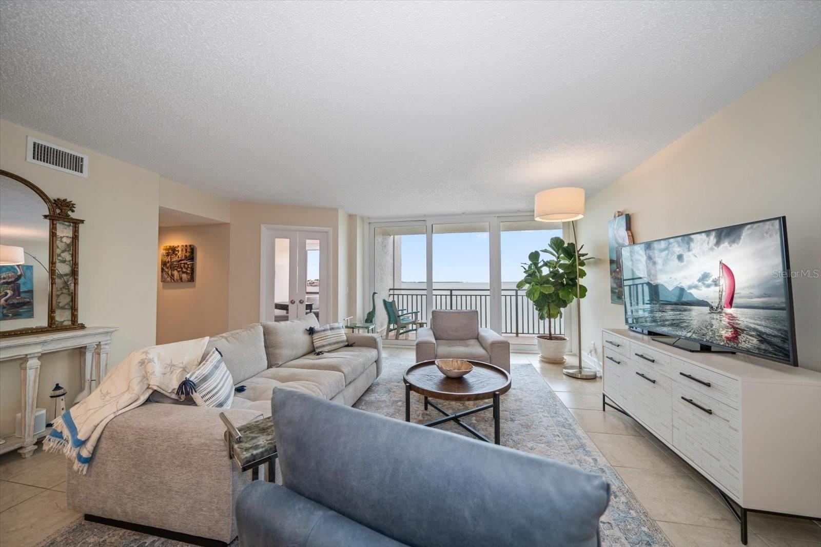 5700 ESCONDIDA BLVD S #302, ST PETERSBURG, FL, 33715