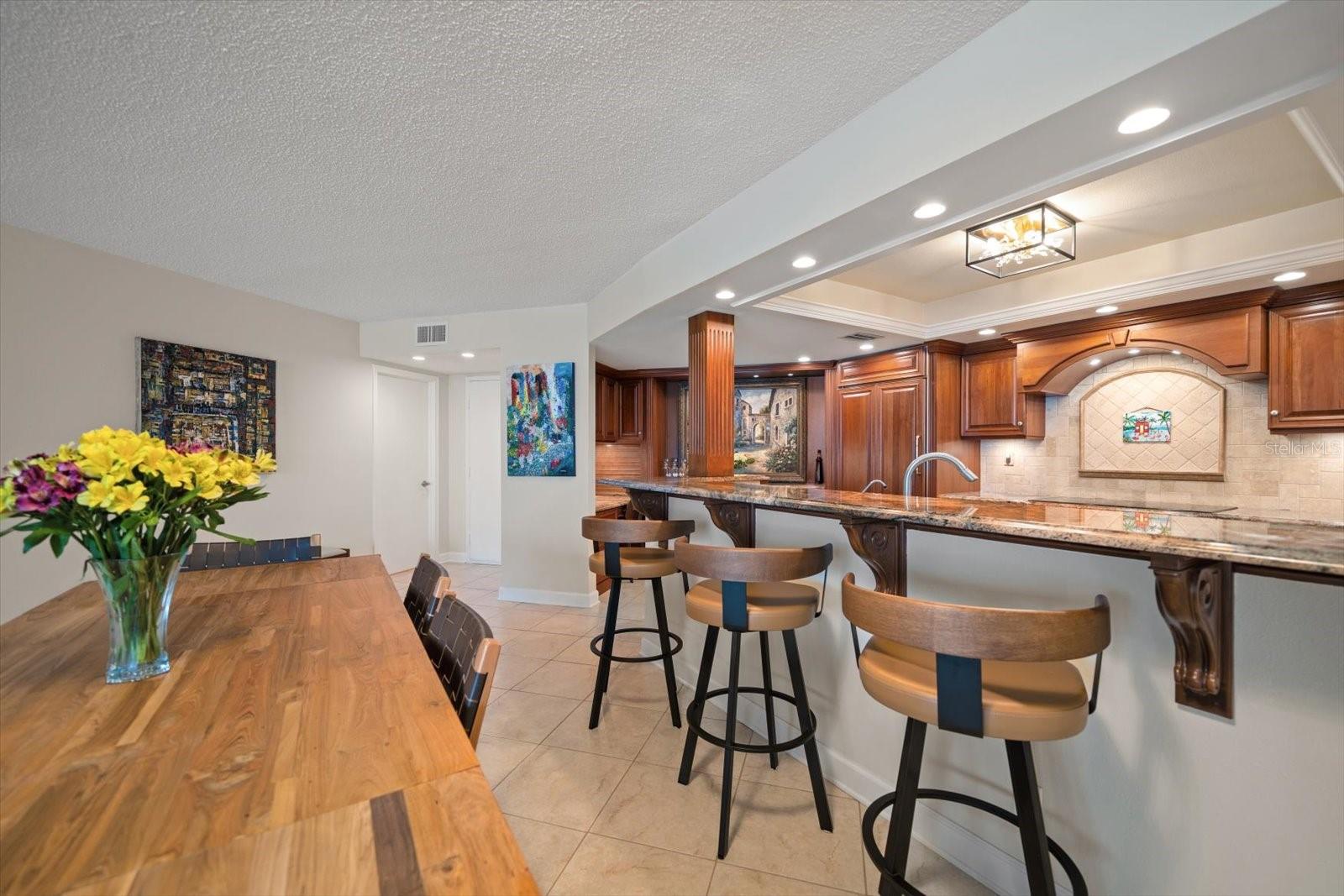 5700 ESCONDIDA BLVD S #302, ST PETERSBURG, FL, 33715